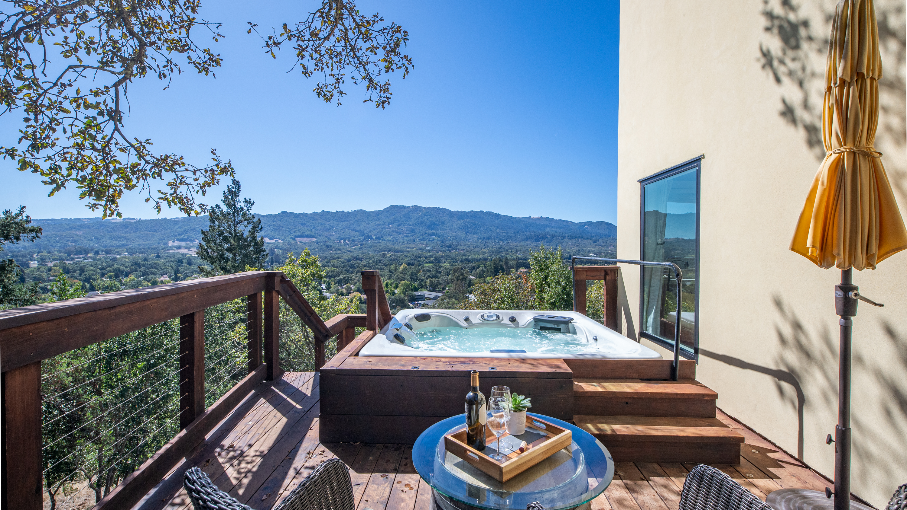  Panoramic Sonoma Views & Income-Producing ADU - 物件實景