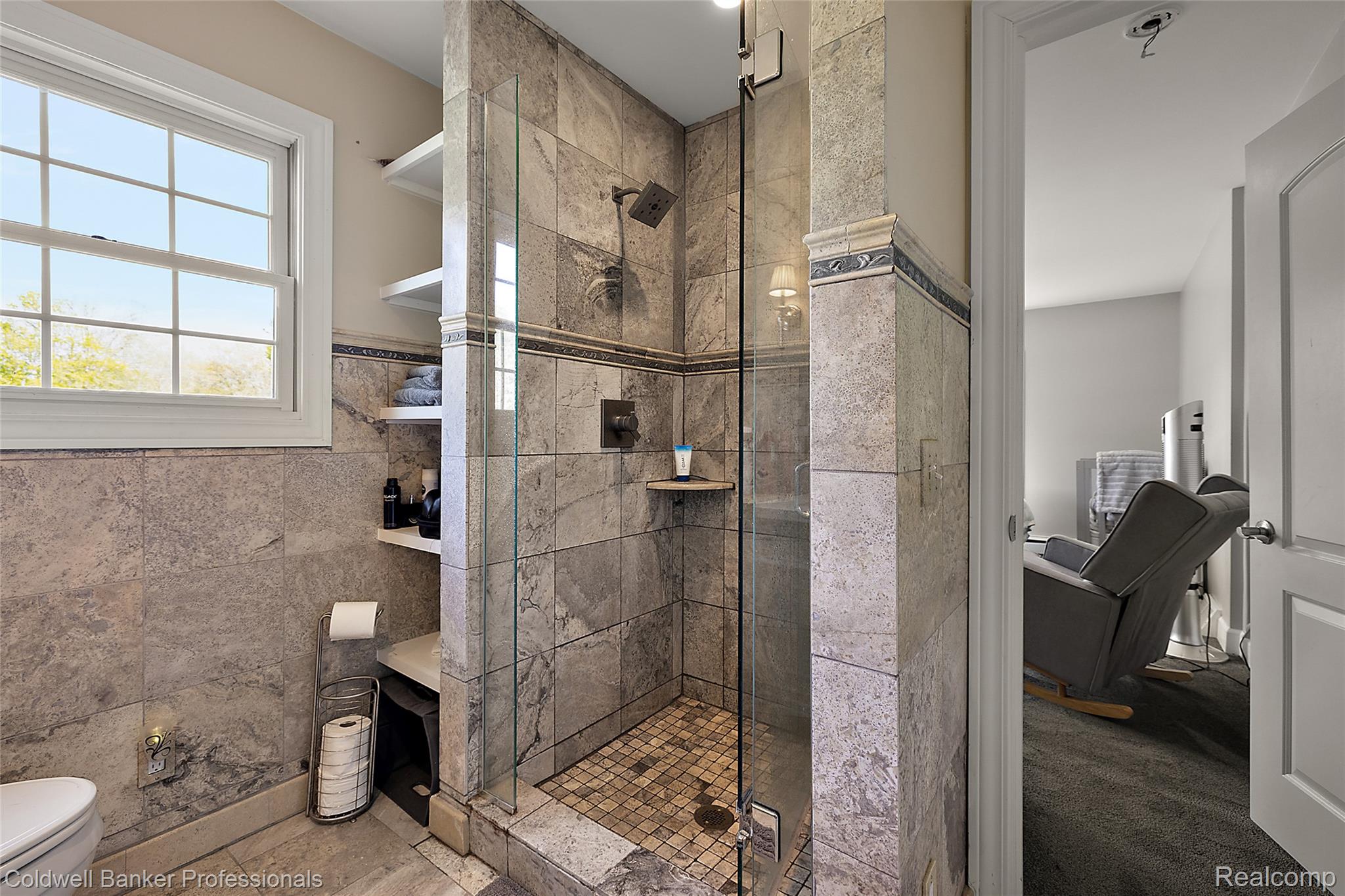 Lapeer, Michigan, 48446, United States, 3 Bedrooms Bedrooms, ,3 BathroomsBathrooms,Residential,For Sale,1907638