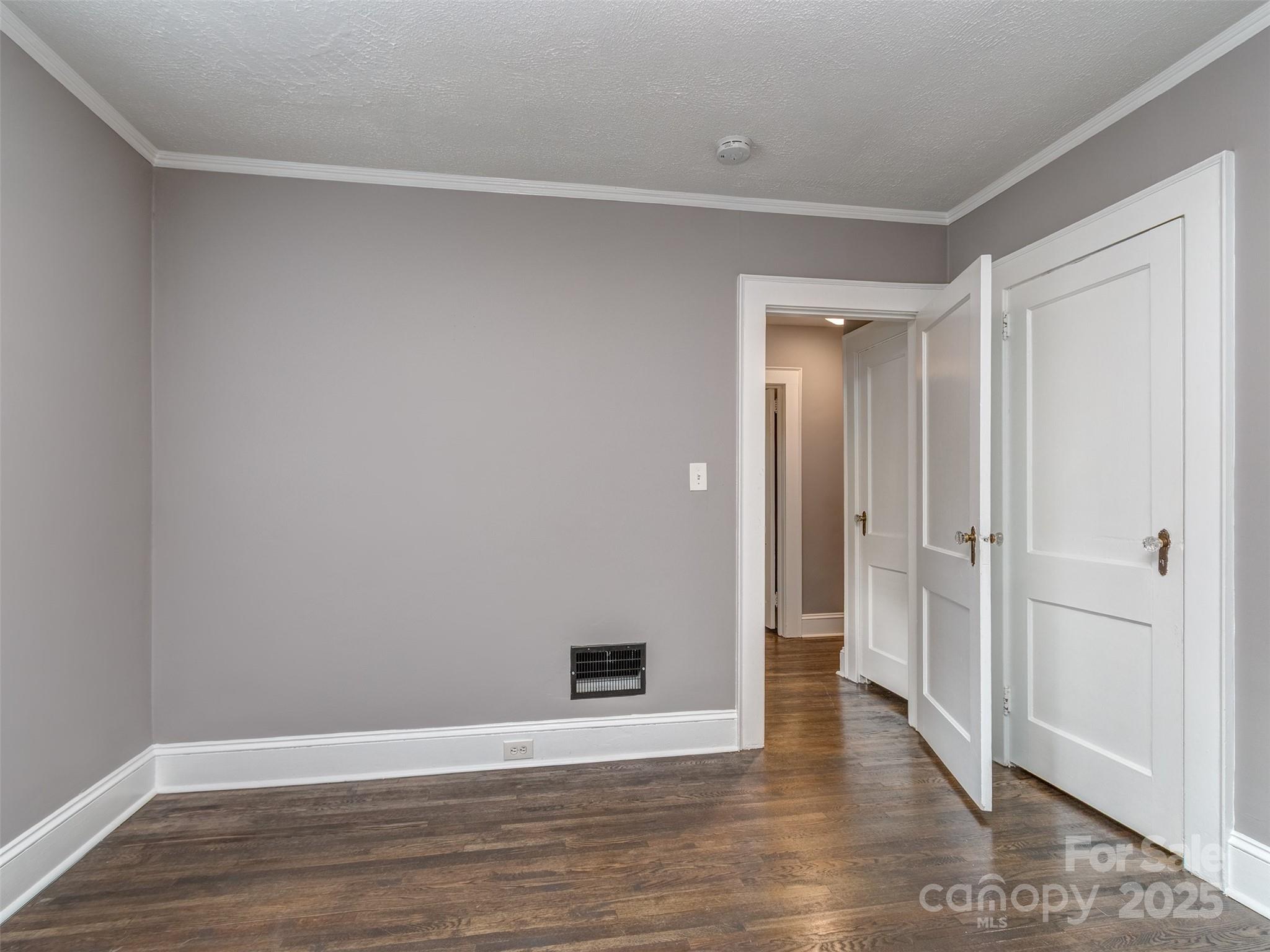 Charlotte, North Carolina, 28205, United States, 4 Bedrooms Bedrooms, ,1 BathroomBathrooms,Residential,For Sale,1933386