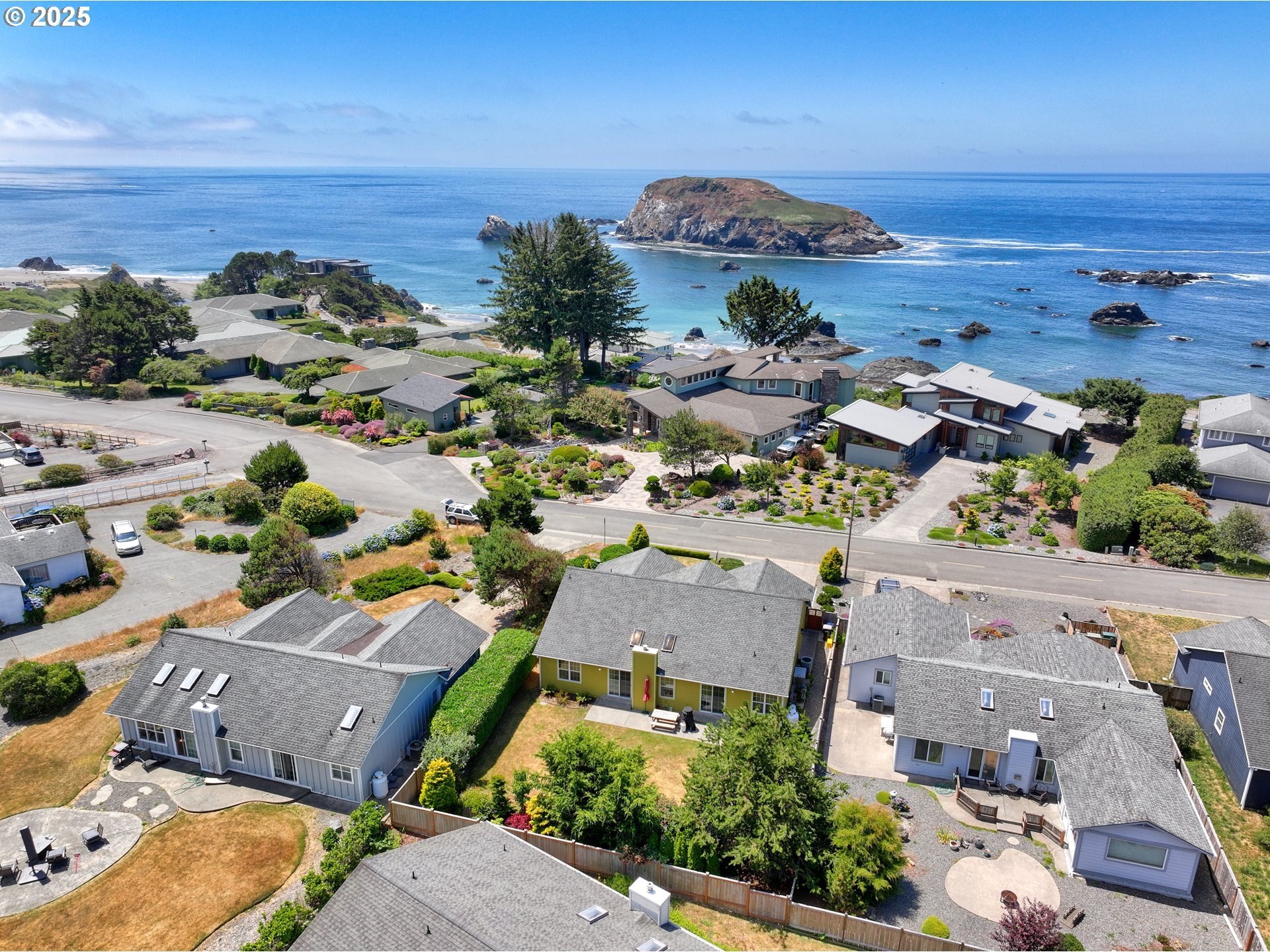 Brookings, Oregon, 97415, United States, 3 Bedrooms Bedrooms, ,2 BathroomsBathrooms,Residential,For Sale,1974260