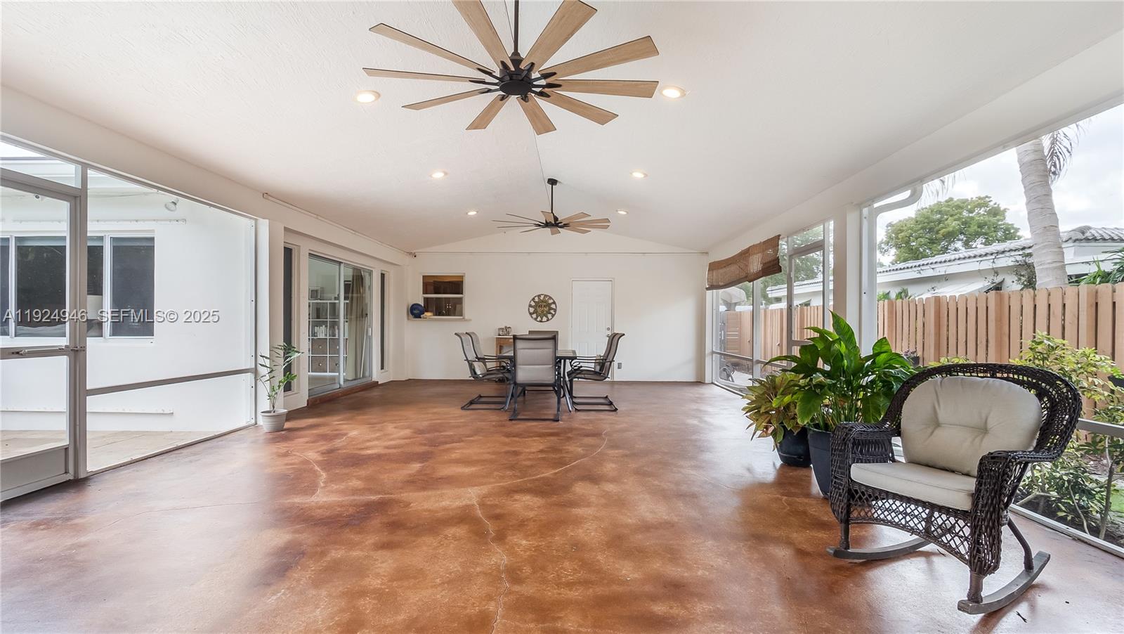 Hollywood, Florida, 33021, United States, 3 Bedrooms Bedrooms, ,2 BathroomsBathrooms,Residential,For Sale,2001683