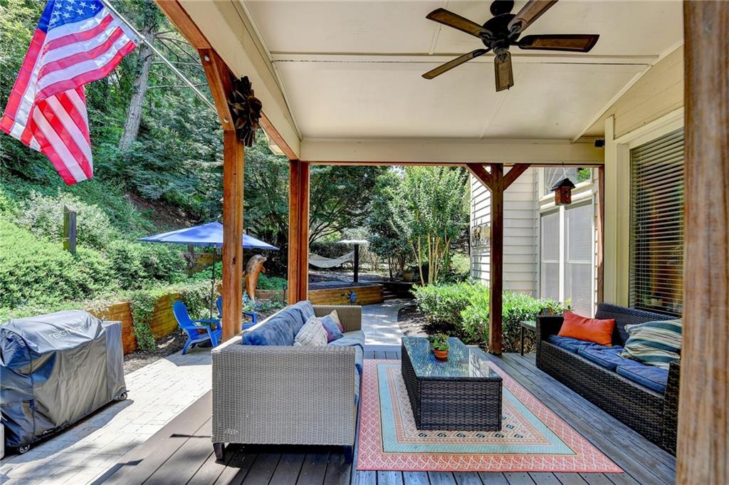 Canton, Georgia, 30115, United States, 6 Bedrooms Bedrooms, ,5 BathroomsBathrooms,Residential,For Sale,1887424