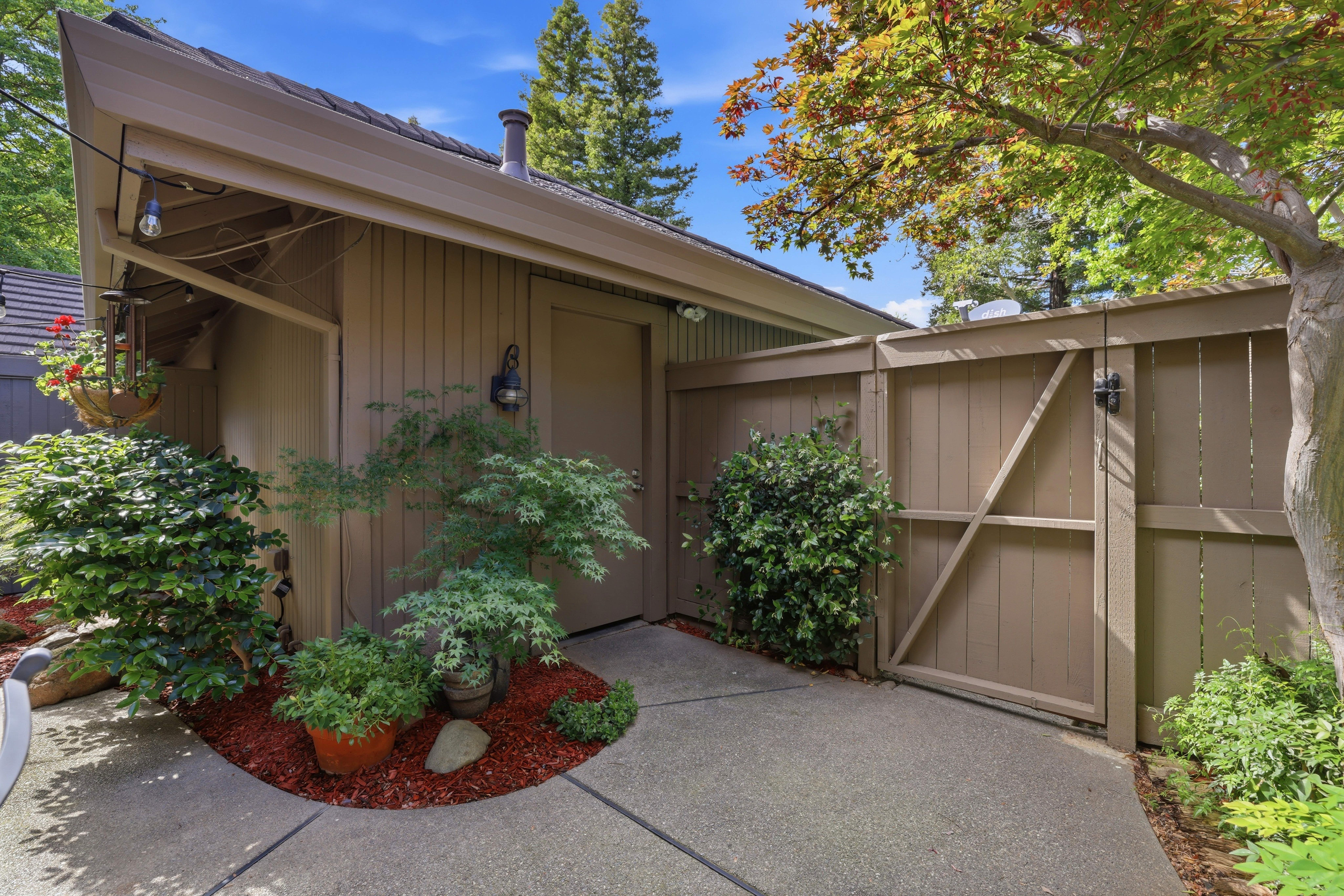  11357 Gold Country Boulevard, Gold River, CA 95670 - 物件實景