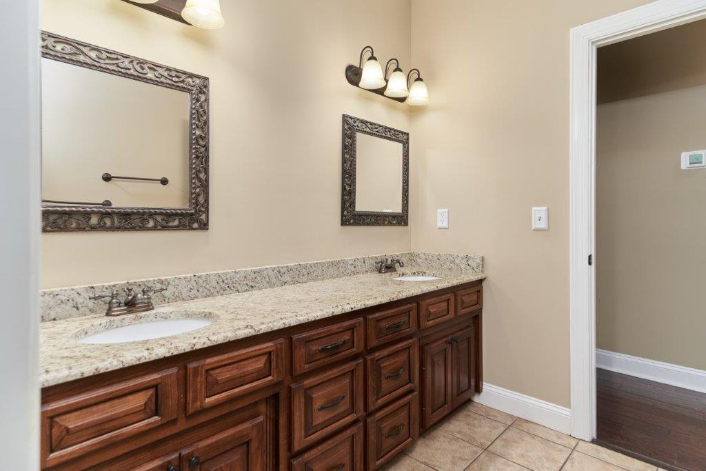 Lake Park, Georgia, 31636, United States, 5 Bedrooms Bedrooms, ,4 BathroomsBathrooms,Residential,For Sale,2008152