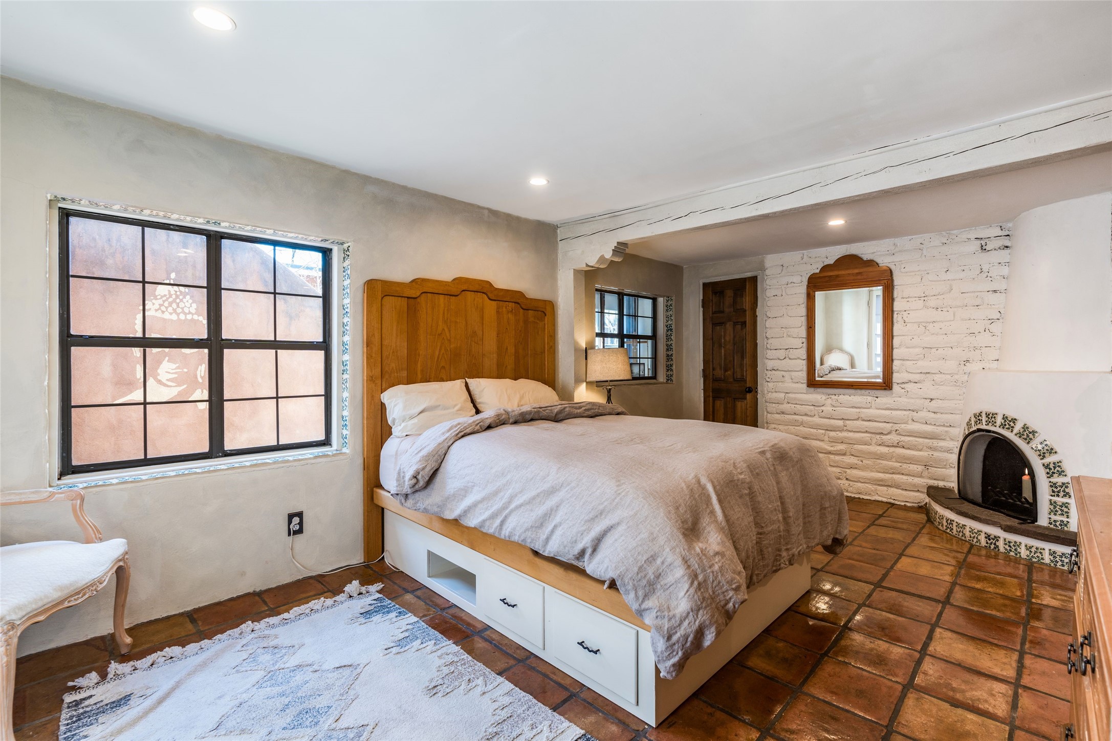  1402 Bishops Lodge Road #A - 物件實景