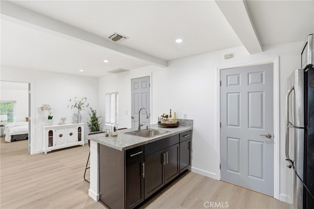 Los Angeles, California, 90063, United States, 2 Bedrooms Bedrooms, ,1 BathroomBathrooms,Residential,For Sale,1990786