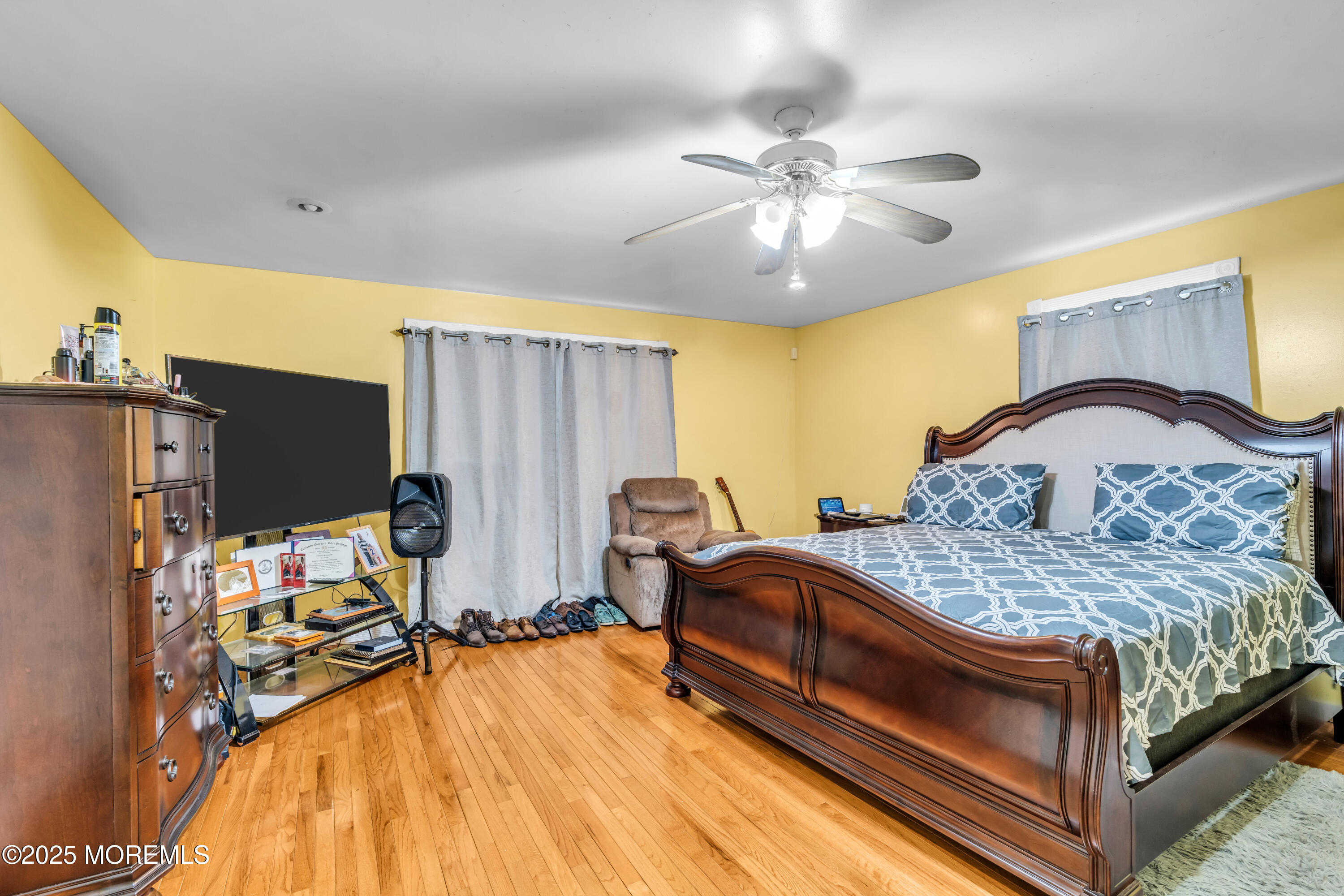 Neptune Township, New Jersey, 07753, United States, 5 Bedrooms Bedrooms, ,3 BathroomsBathrooms,Residential,For Sale,1730611