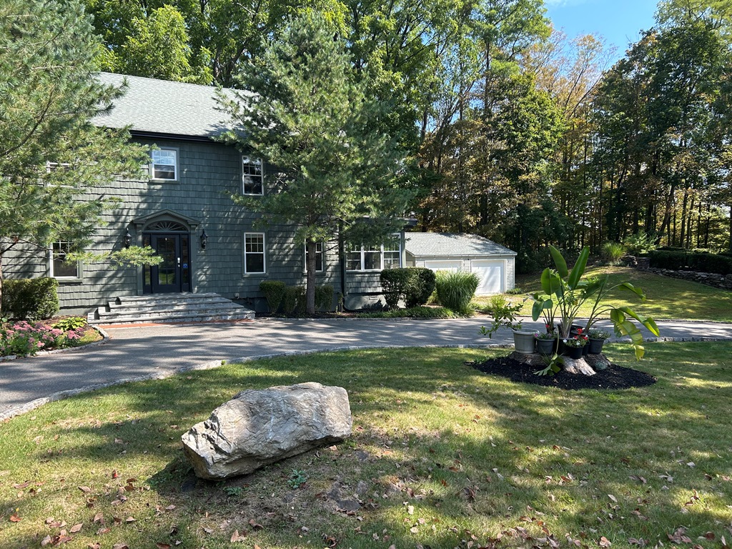 Holmes, New York, 12531, United States, 4 Bedrooms Bedrooms, ,2 BathroomsBathrooms,Residential,For Sale,1979476