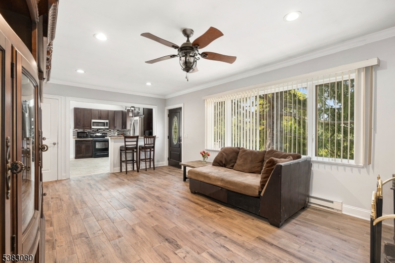 Vernon Twp., New Jersey, 07462, United States, 4 Bedrooms Bedrooms, ,2 BathroomsBathrooms,Residential,For Sale,1938631