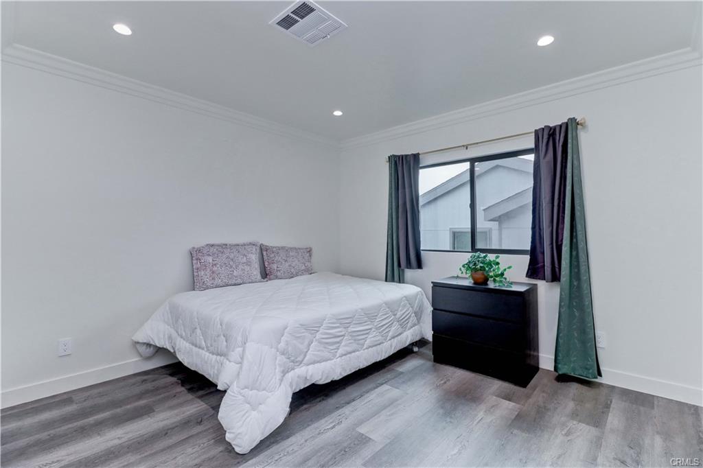 Los ANgeles, California, 90004, United States, 5 Bedrooms Bedrooms, ,2 BathroomsBathrooms,Residential,For Sale,1756474