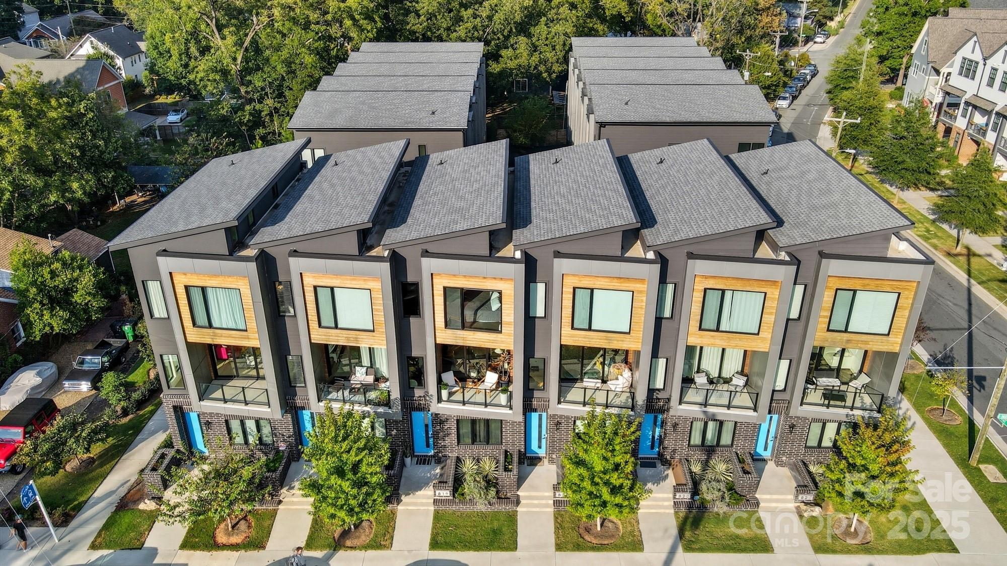 Charlotte, North Carolina, 28205, United States, 2 Bedrooms Bedrooms, ,3 BathroomsBathrooms,Residential,For Sale,1956240