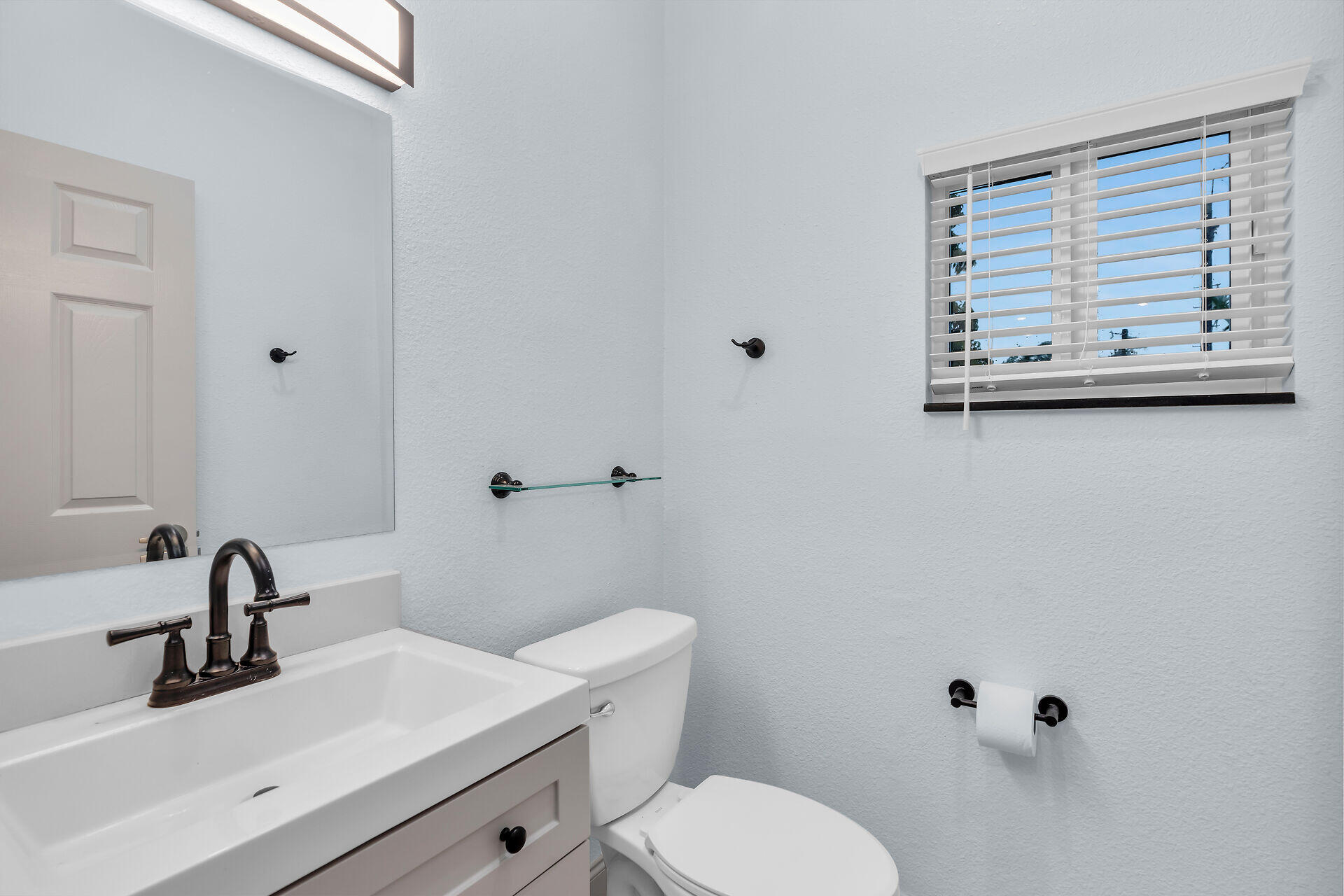 Big Pine, Florida, 33043, United States, 3 Bedrooms Bedrooms, ,2 BathroomsBathrooms,Residential,For Sale,1921962