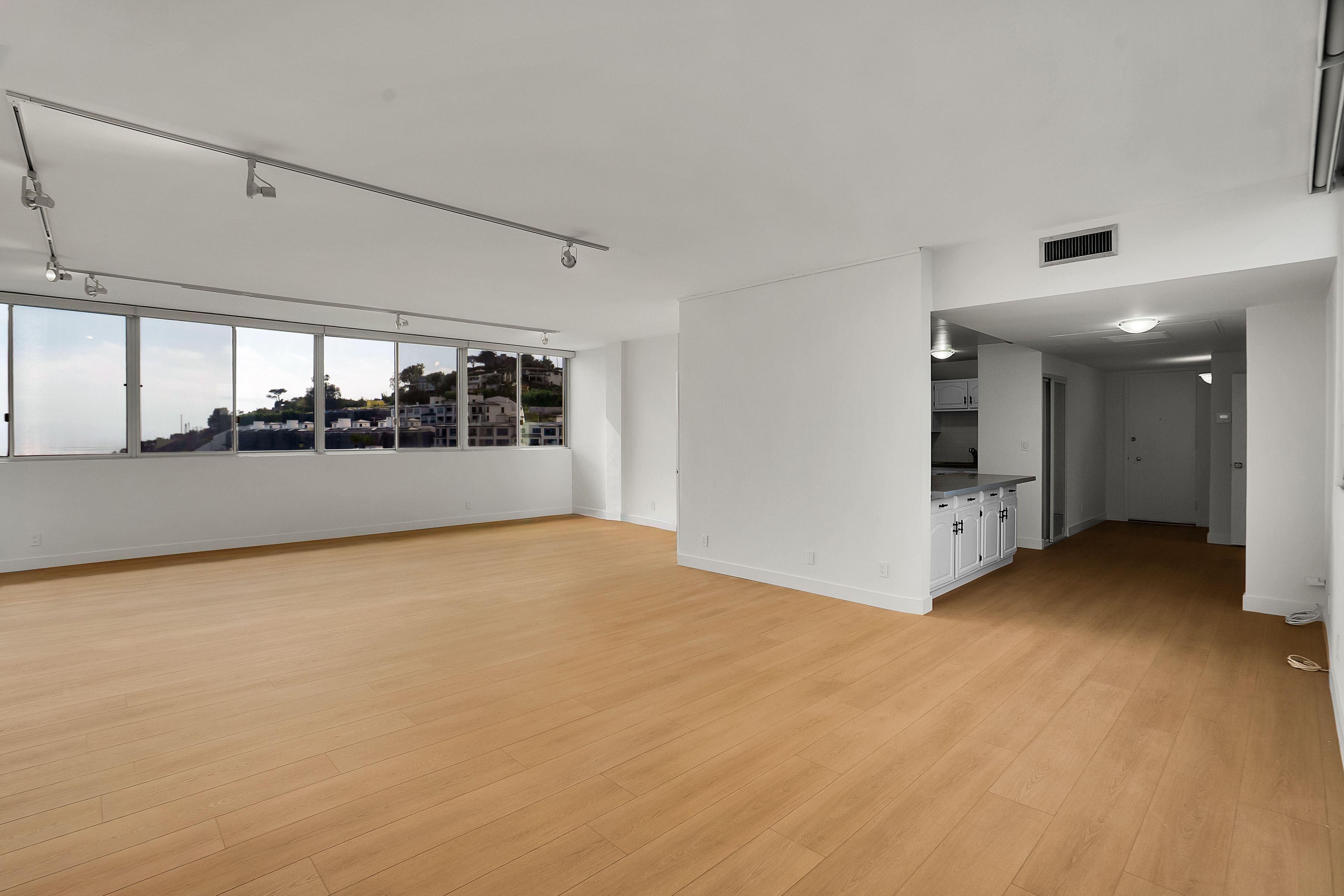  17352 W Sunset Blvd - 物件實景