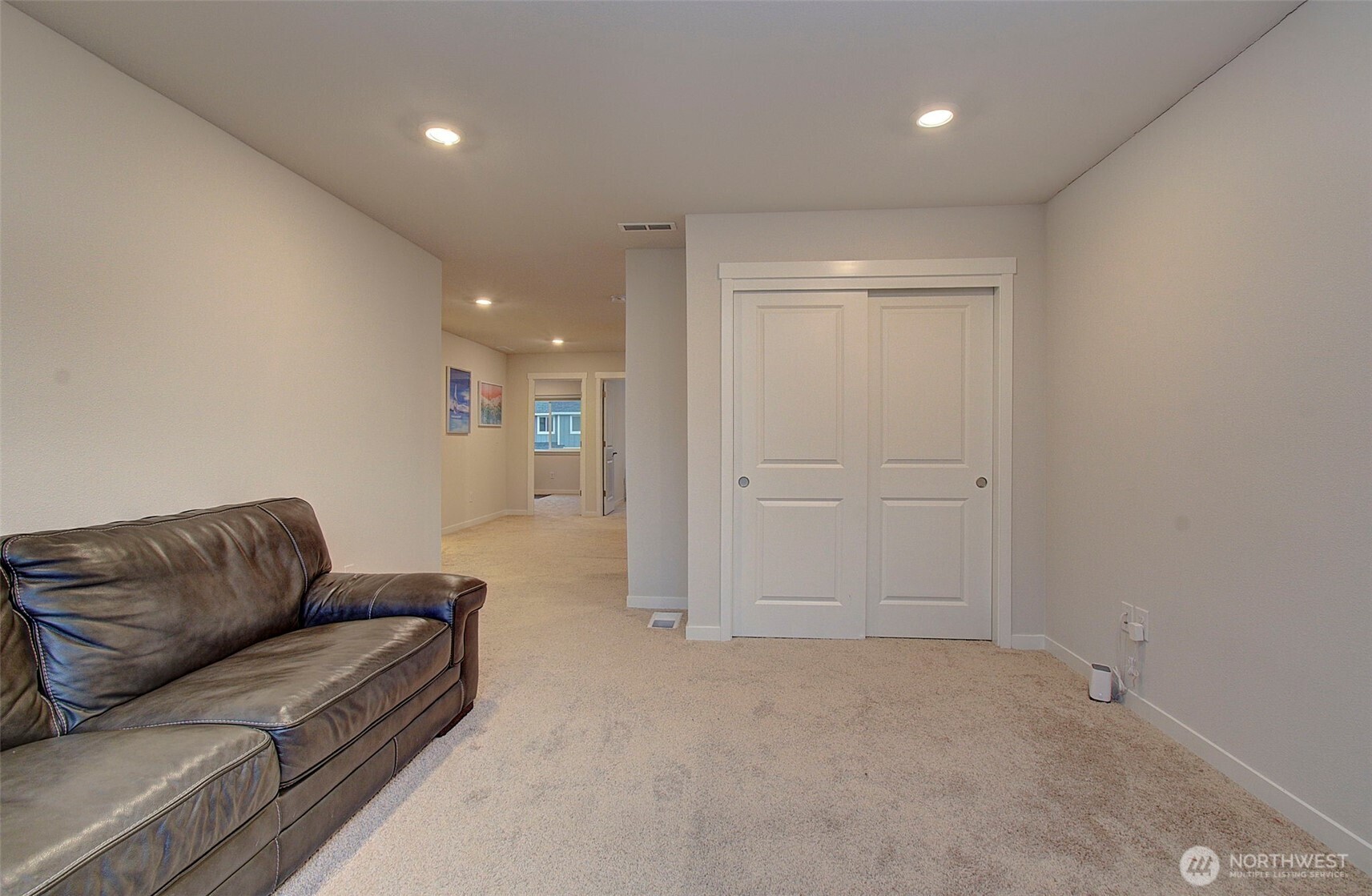 Vancouver, Washington, 98665, United States, 4 Bedrooms Bedrooms, ,3 BathroomsBathrooms,Residential,For Sale,2001006