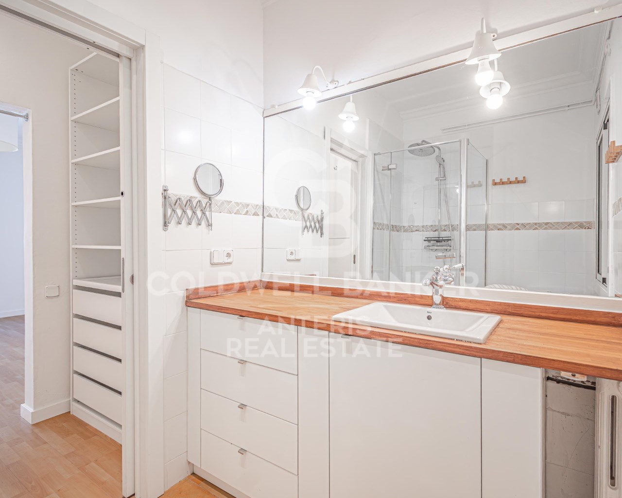 Barcelona, Catalonia, ES, 4 Bedrooms Bedrooms, ,Residential,For Sale,1882730