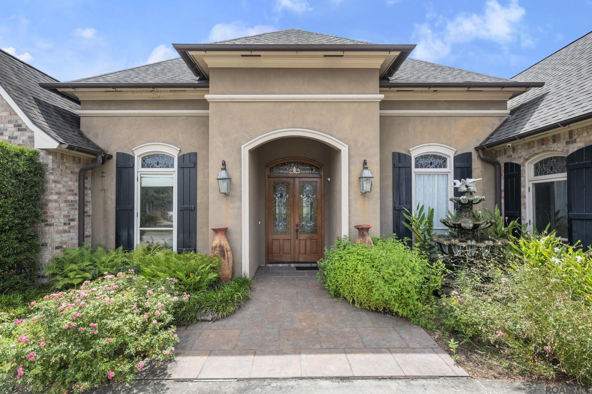 Central, Louisiana, 70739, United States, 4 Bedrooms Bedrooms, ,3 BathroomsBathrooms,Residential,For Sale,1900635