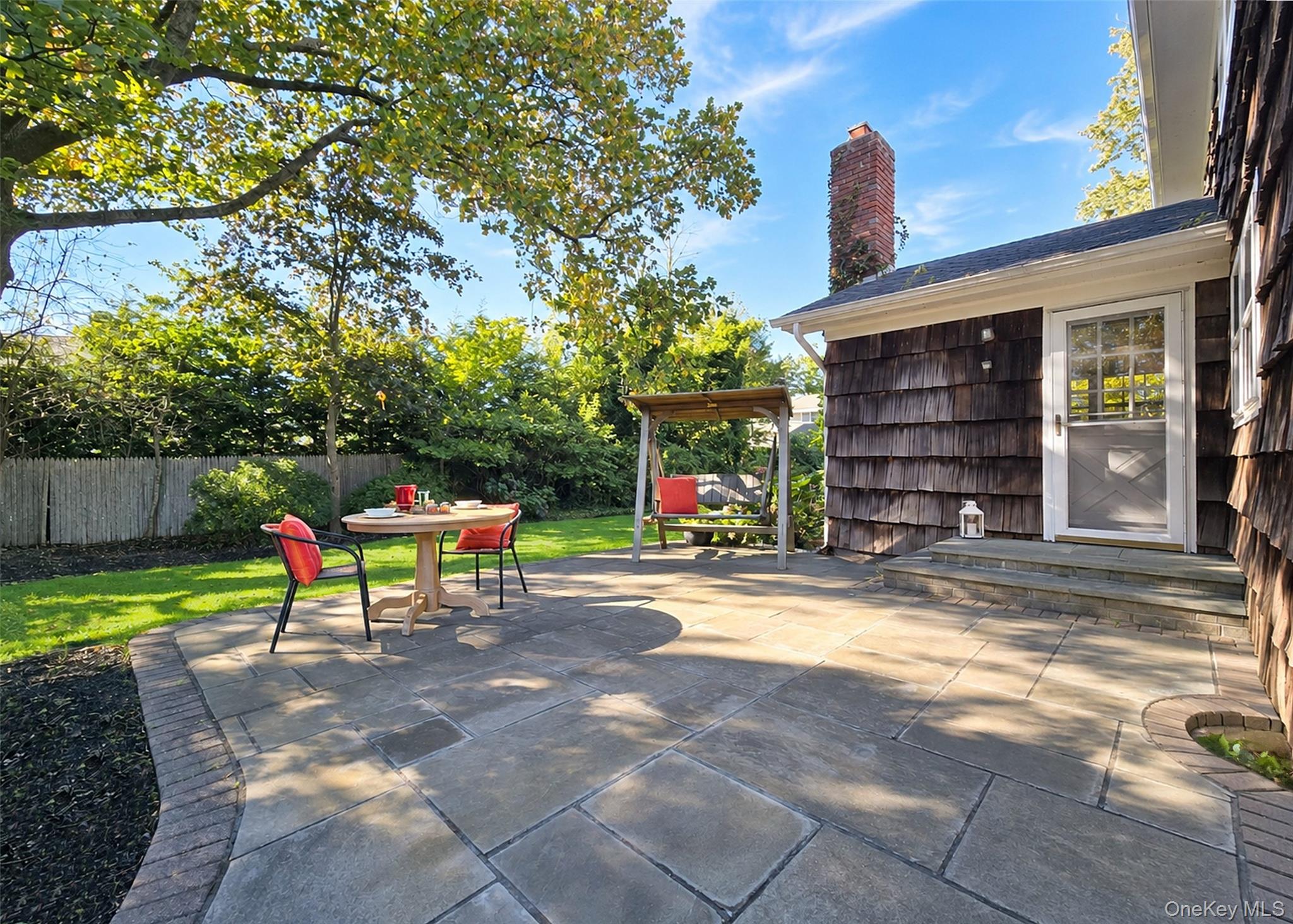 Benson Ave, Sayville, NY 11782