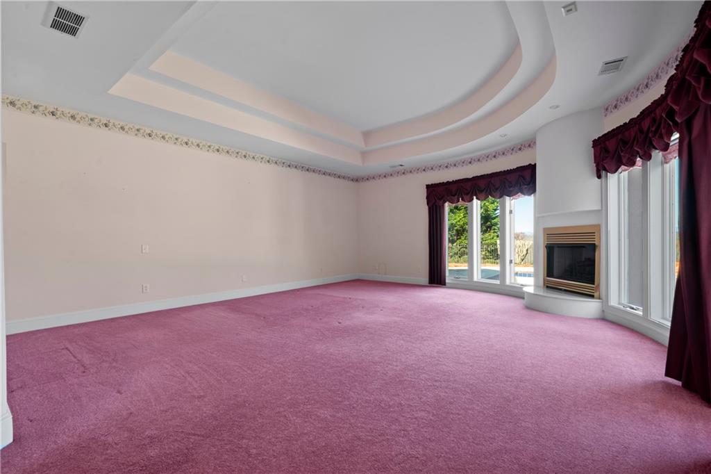 Gainesville, Georgia, 30506, United States, 5 Bedrooms Bedrooms, ,5 BathroomsBathrooms,Residential,For Sale,1996488