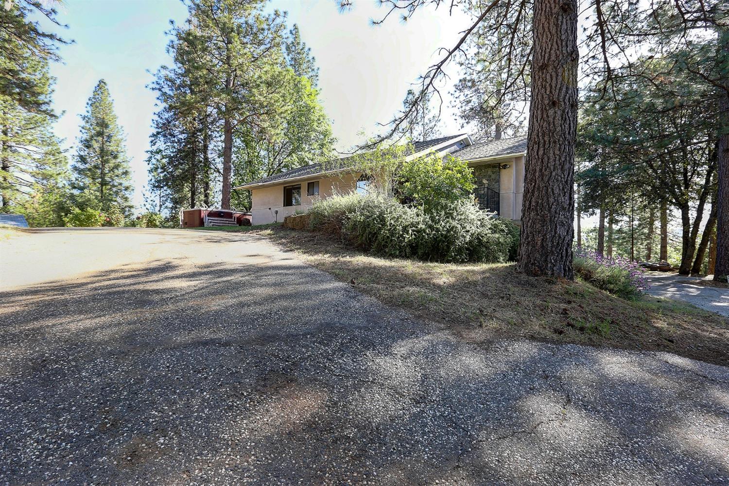 Grass Valley, California, 95949, United States, 3 Bedrooms Bedrooms, ,3 BathroomsBathrooms,Residential,For Sale,1842602
