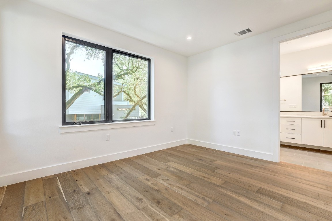Austin, Texas, 78704, United States, 2 Bedrooms Bedrooms, ,3 BathroomsBathrooms,Residential,For Sale,1848594