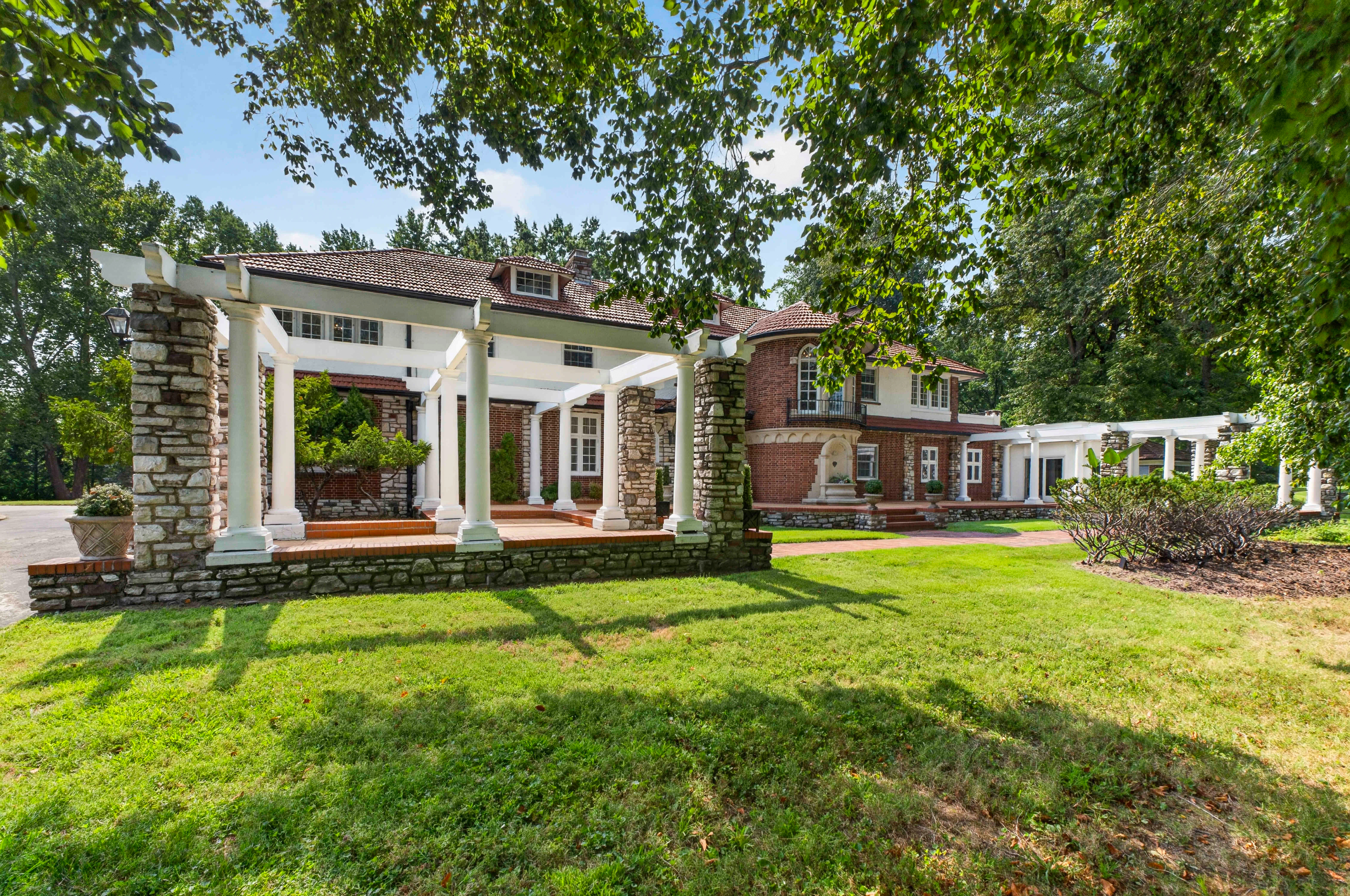  Stunning Spanish Revival Estate in Ladue - 物件實景