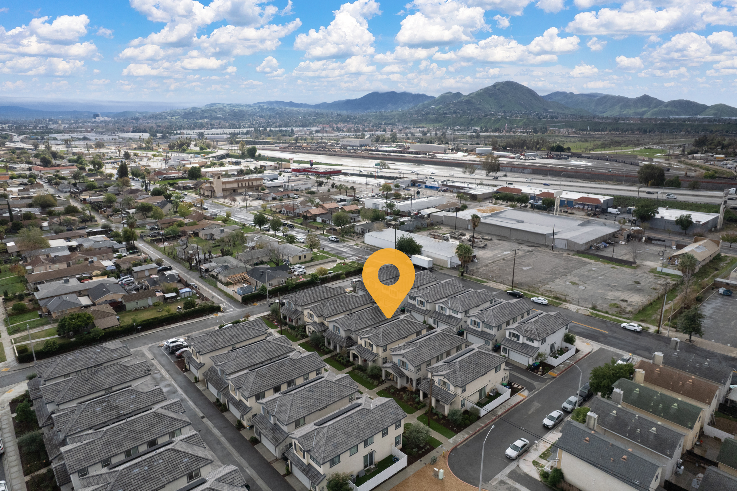 Colton, California, 92324, United States, 4 Bedrooms Bedrooms, ,2 BathroomsBathrooms,Residential,For Sale,2009310