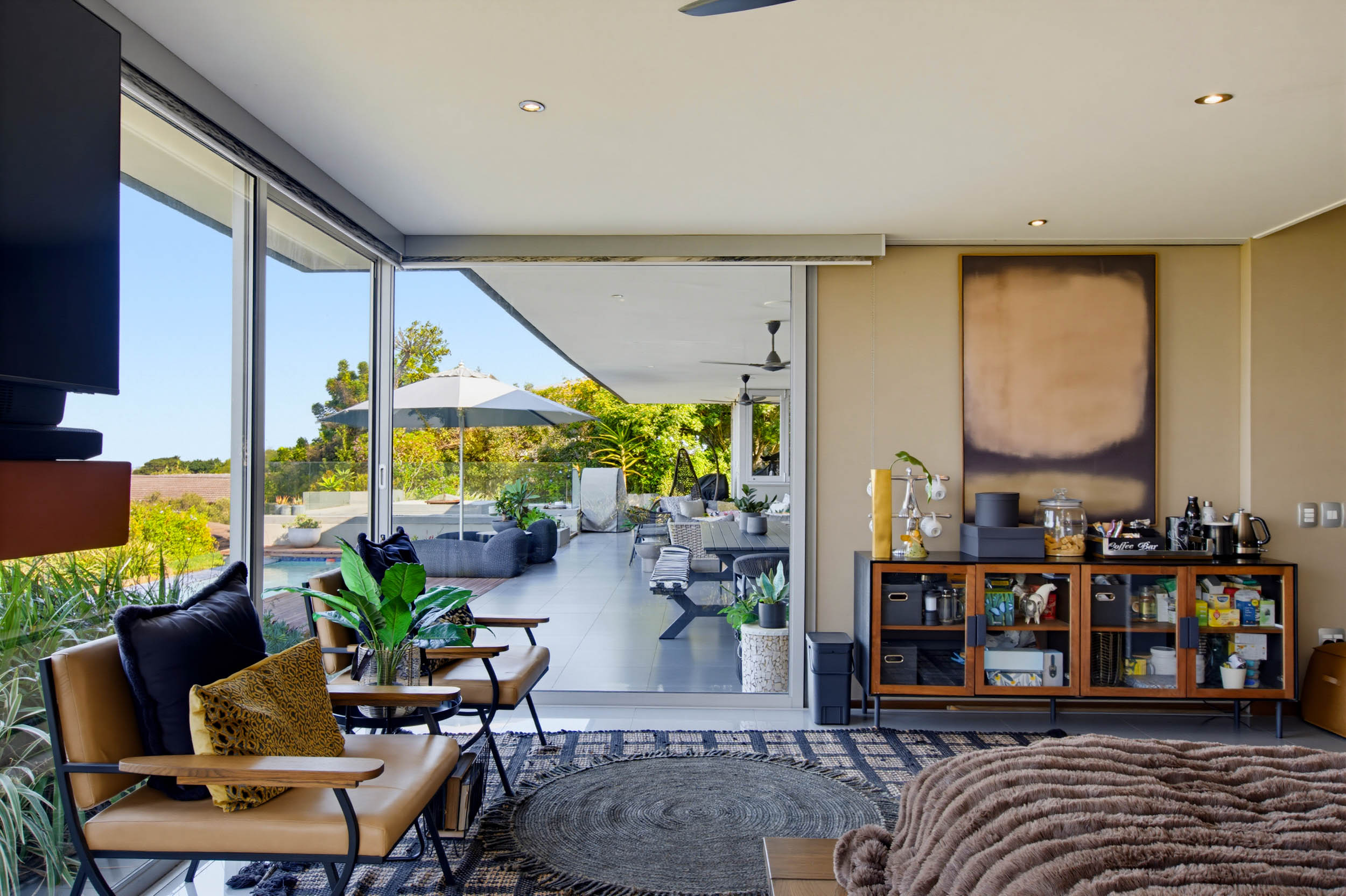  Contemporary Coastal Luxury with Panoramic Ocean Views in Brettenwood Estate - 物件實景