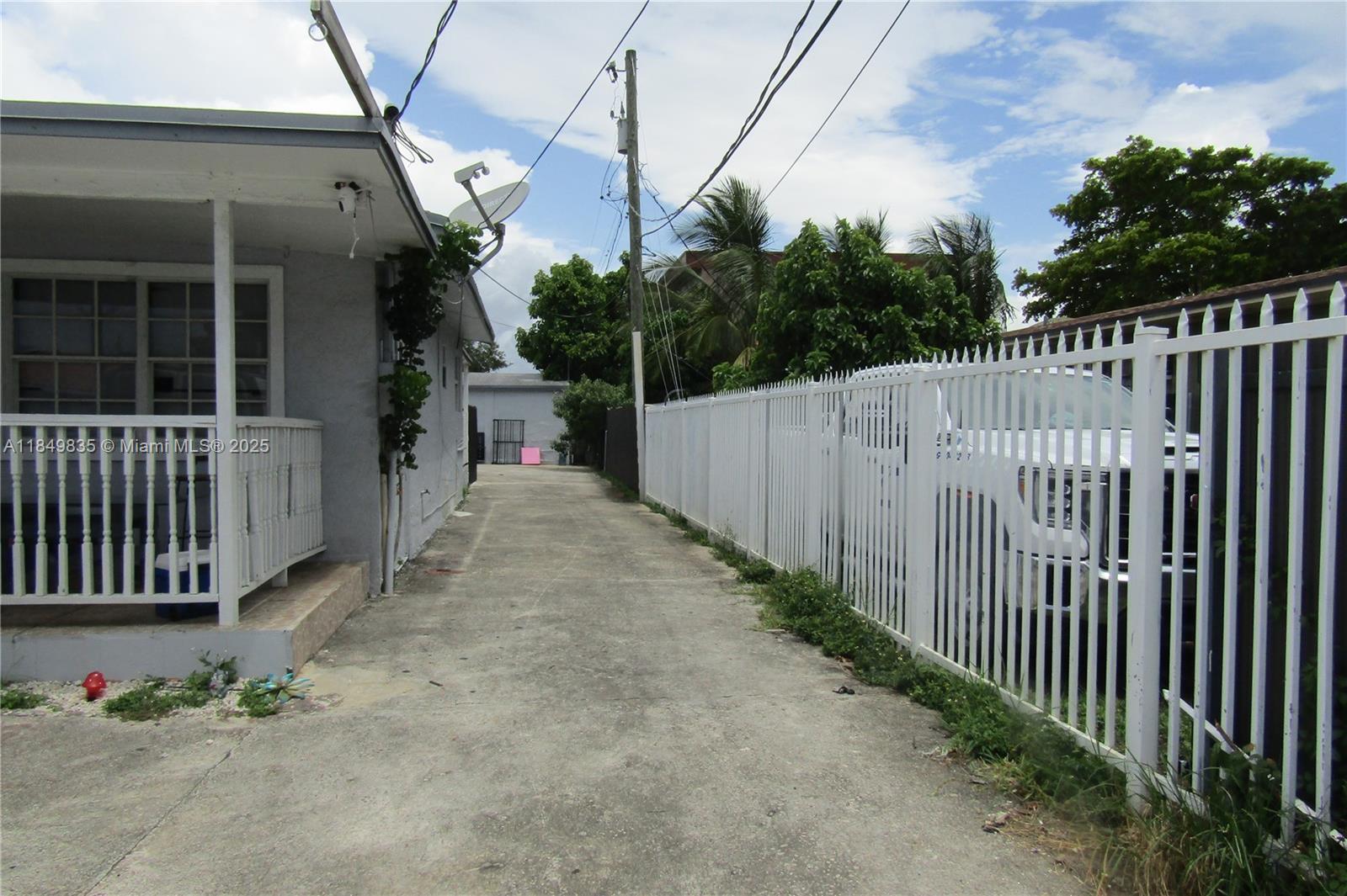 Miami, Florida, 33142, United States, ,Residential,For Sale,1906804