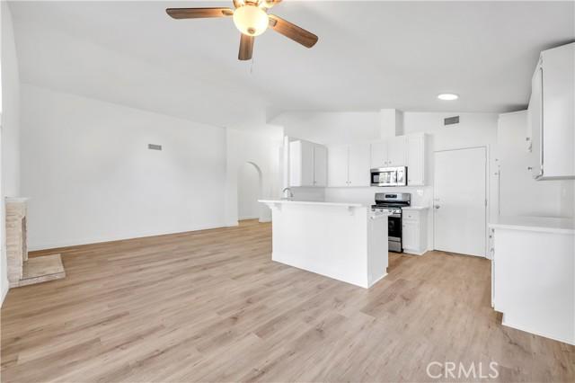 Temecula, California, 92591, United States, 3 Bedrooms Bedrooms, ,2 BathroomsBathrooms,Residential,For Sale,1997175