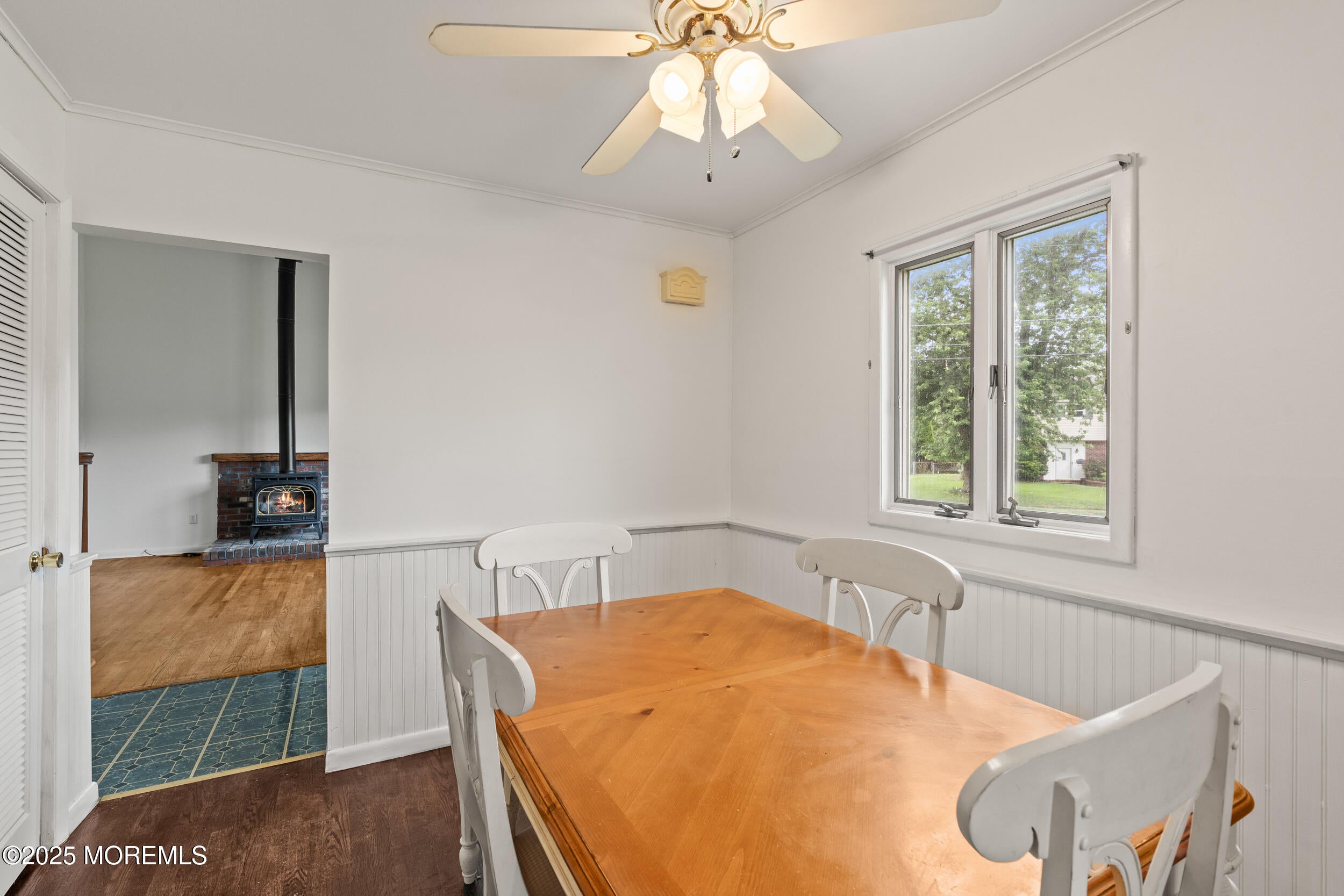 Oakhurst, New Jersey, 07755, United States, 3 Bedrooms Bedrooms, ,2 BathroomsBathrooms,Residential,For Sale,1923231