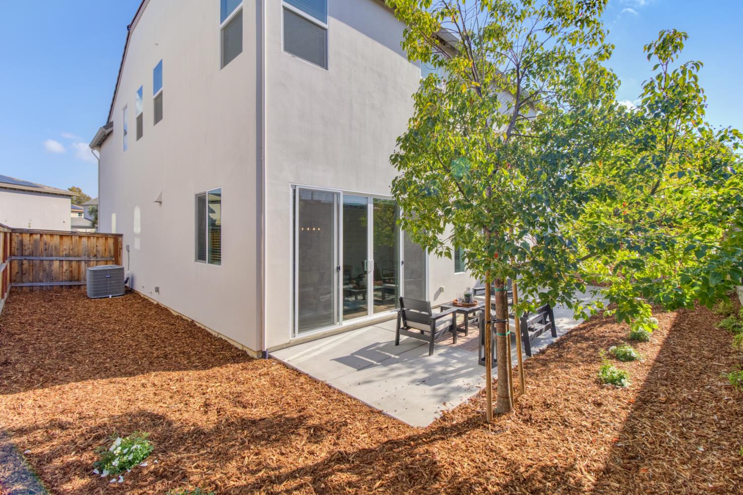 Sacramento, California, 95818, United States, 3 Bedrooms Bedrooms, ,3 BathroomsBathrooms,Residential,For Sale,1993091