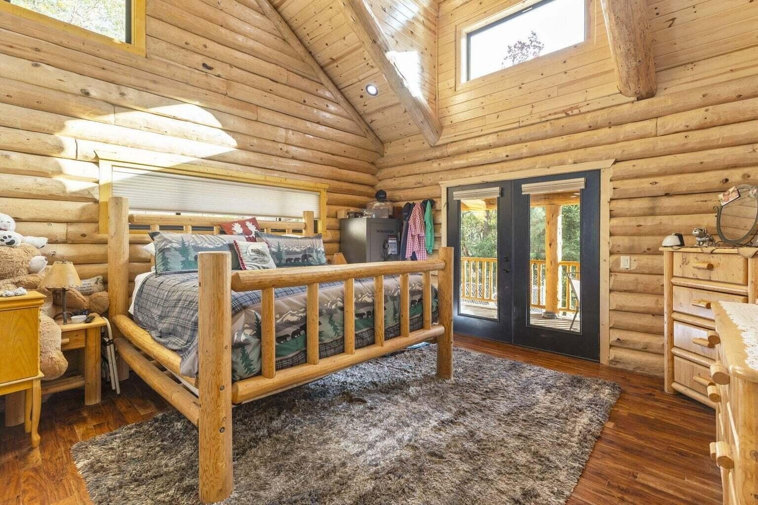 Canyonville, Oregon, 97417, United States, 2 Bedrooms Bedrooms, ,2 BathroomsBathrooms,Residential,For Sale,1981703