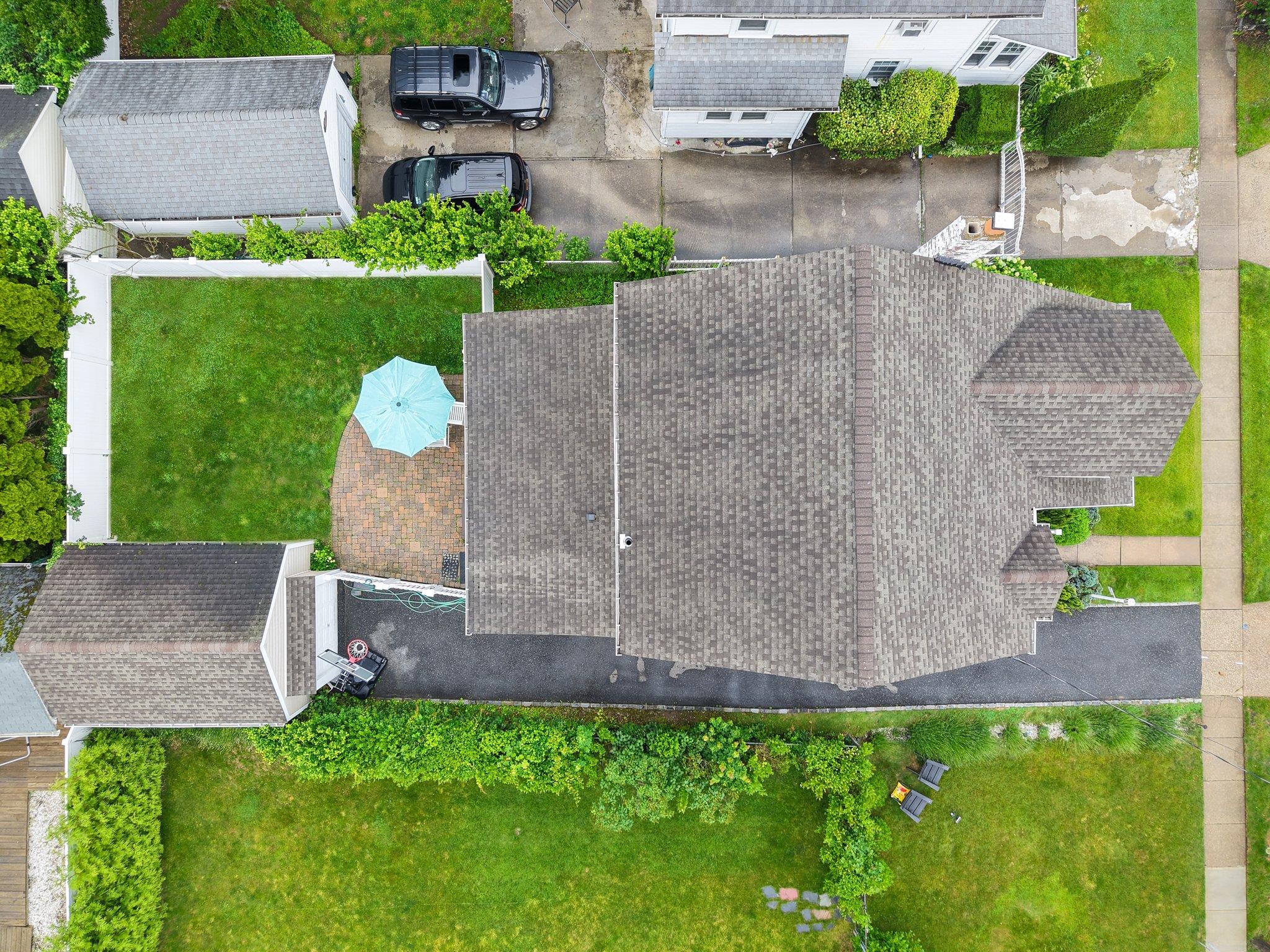 Rockville Centre, New York, 11570, United States, 4 Bedrooms Bedrooms, ,2 BathroomsBathrooms,Residential,For Sale,1928749