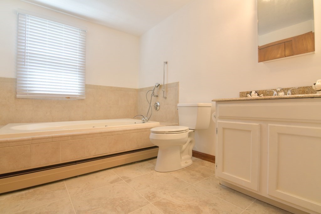 20 Fairview St, Quincy, Massachusetts, 02169, United States, 5 Bedrooms Bedrooms, ,4 BathroomsBathrooms,Residential,For Sale,20 Fairview St,1010542
