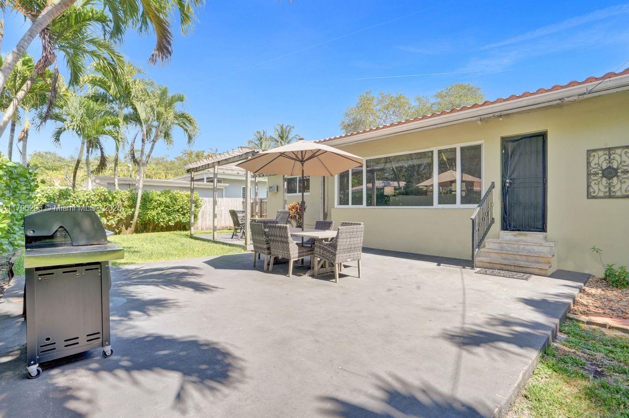 Miami Shores, Florida, 33138, United States, 2 Bedrooms Bedrooms, ,2 BathroomsBathrooms,Residential,For Sale,1804509