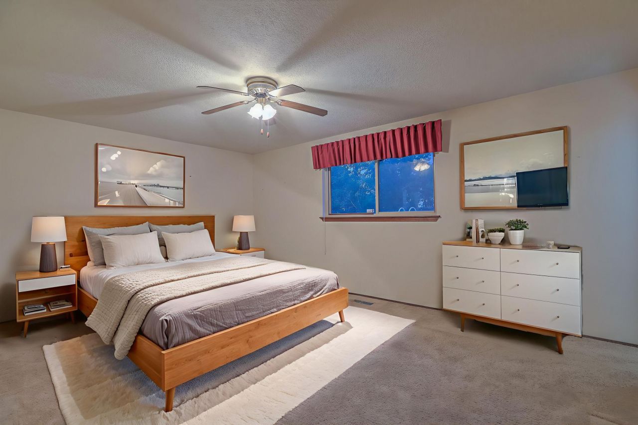 Albuquerque, New Mexico, 87109, United States, 4 Bedrooms Bedrooms, ,3 BathroomsBathrooms,Residential,For Sale,1940496