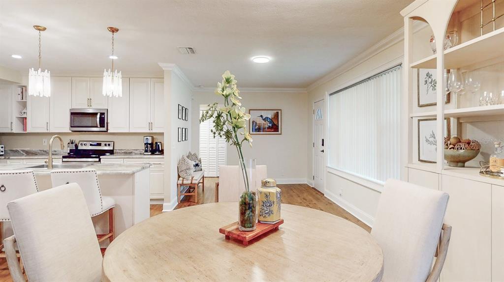 St Petersburg, Florida, 33713, United States, 3 Bedrooms Bedrooms, ,2 BathroomsBathrooms,Residential,For Sale,1985545