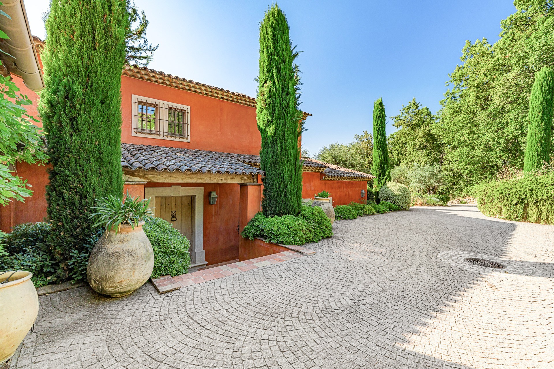  Luxury neo-Provençal bastide in Vence with sea views, heated pool and landscape… - 物件實景