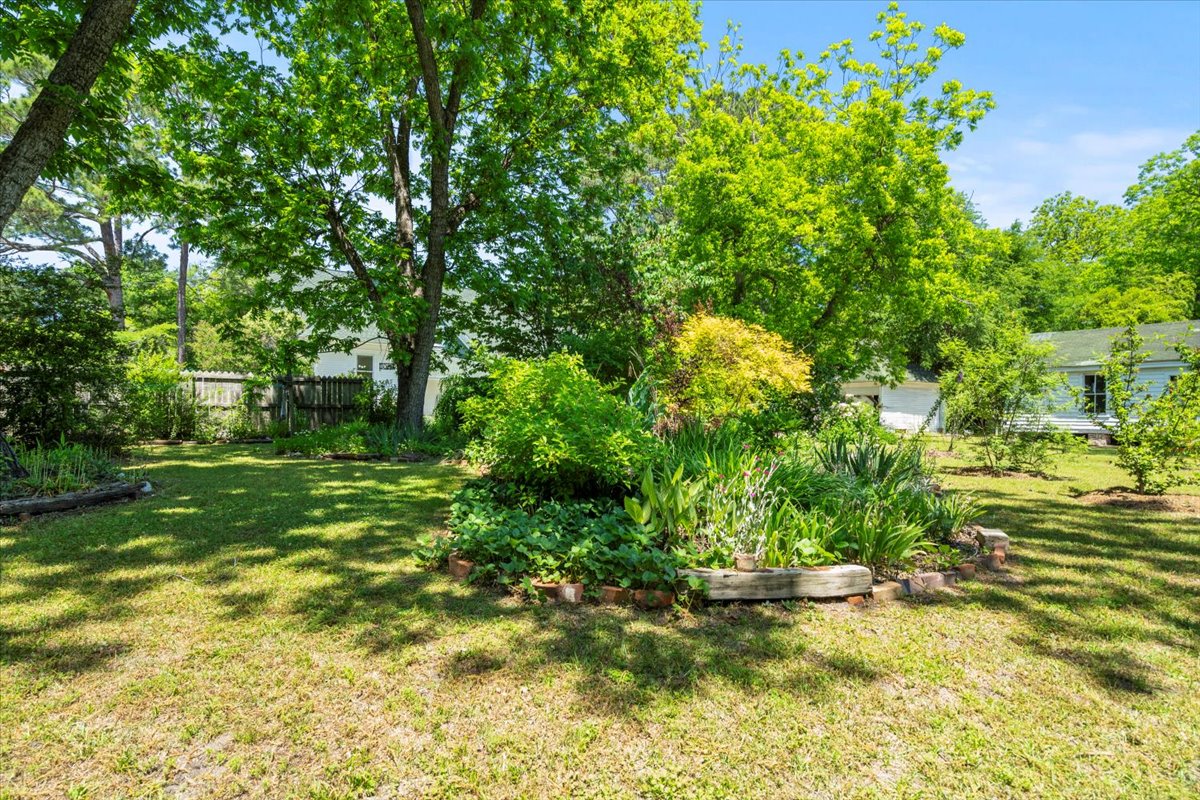Hartsville, South Carolina, 29550, United States, 4 Bedrooms Bedrooms, ,4 BathroomsBathrooms,Residential,For Sale,1820221