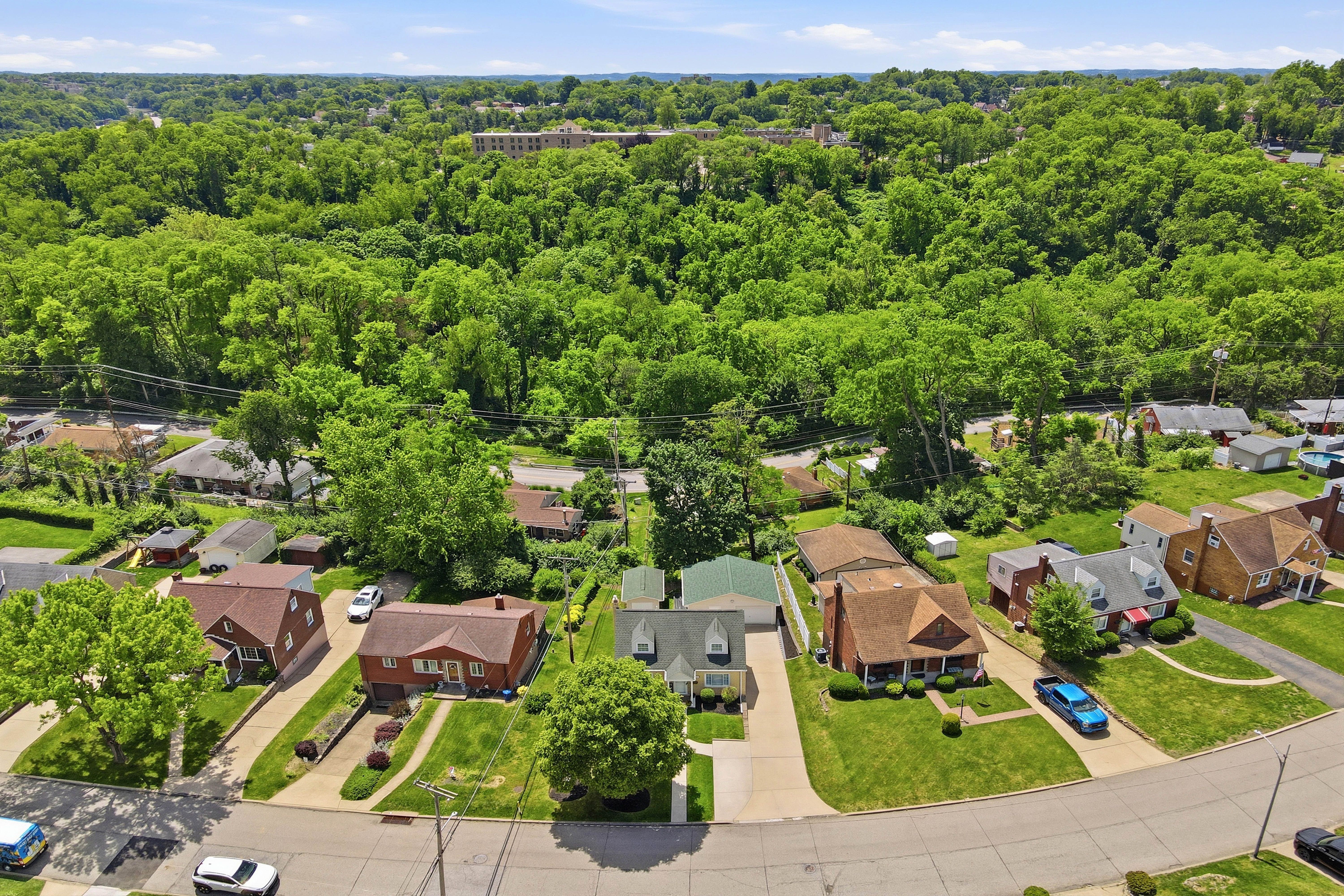  974 Kirsopp Avenue, Pittsburgh, PA 15220 - 物件實景