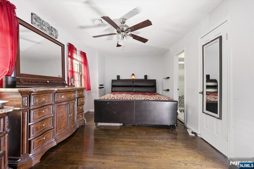 North Bergen, New Jersey, 07047, United States, 3 Bedrooms Bedrooms, ,3 BathroomsBathrooms,Residential,For Sale,1987538