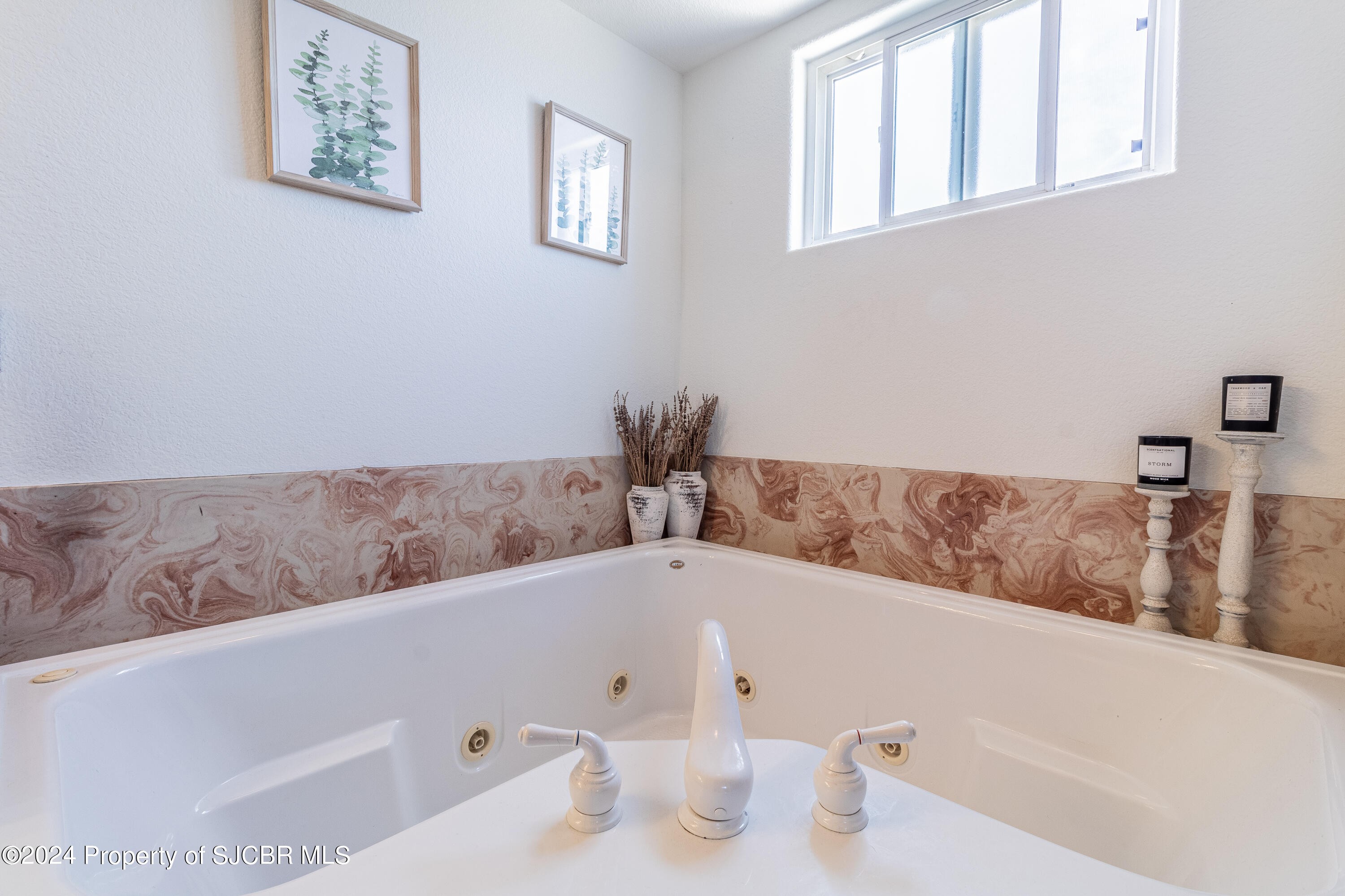 610 CERRILLOS Drive, Farmington, New Mexico, 87401, United States, 4 Bedrooms Bedrooms, ,4 BathroomsBathrooms,Residential,For Sale,610 CERRILLOS Drive,1623720
