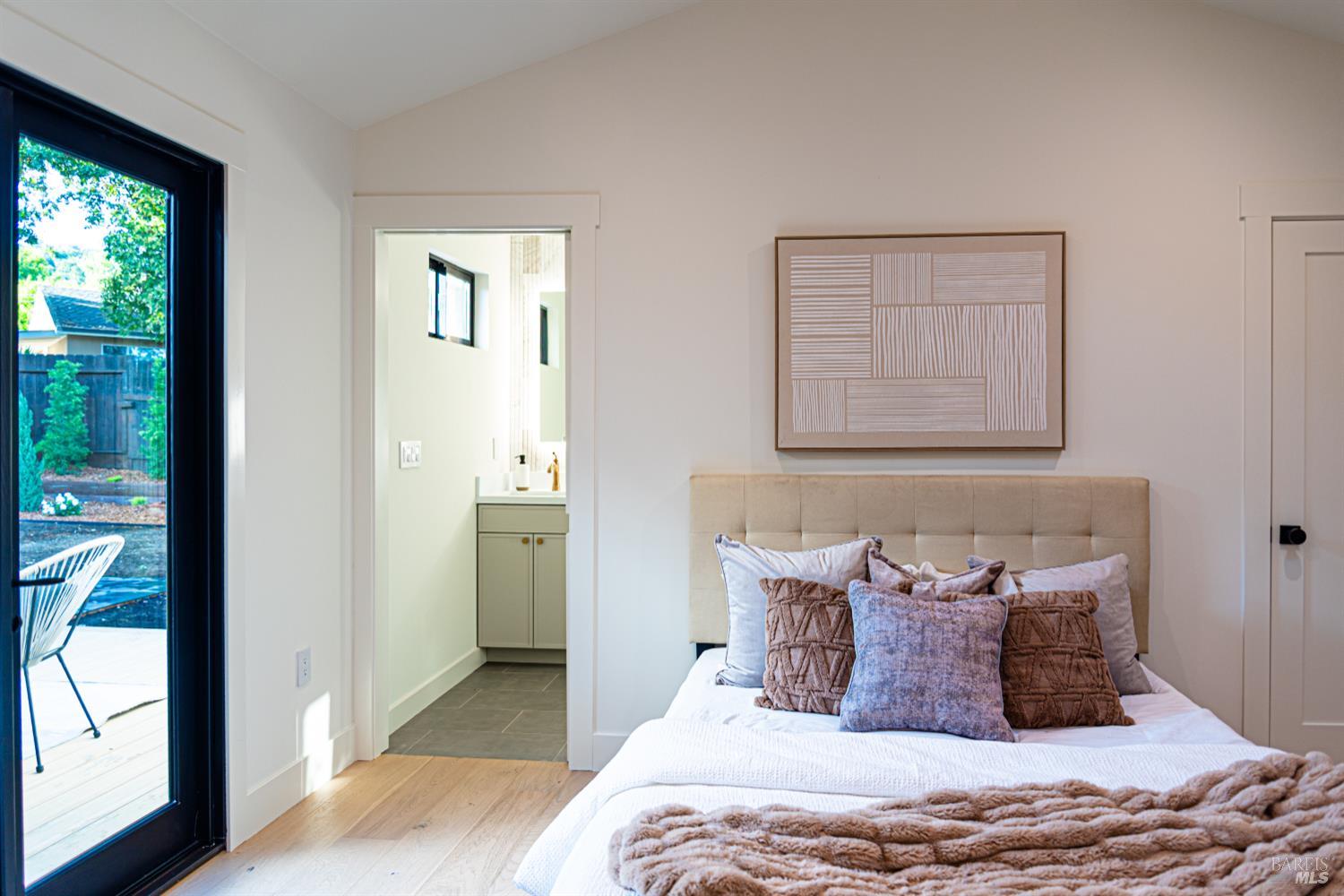 San Rafael, California, 94903, United States, 4 Bedrooms Bedrooms, ,3 BathroomsBathrooms,Residential,For Sale,1992901