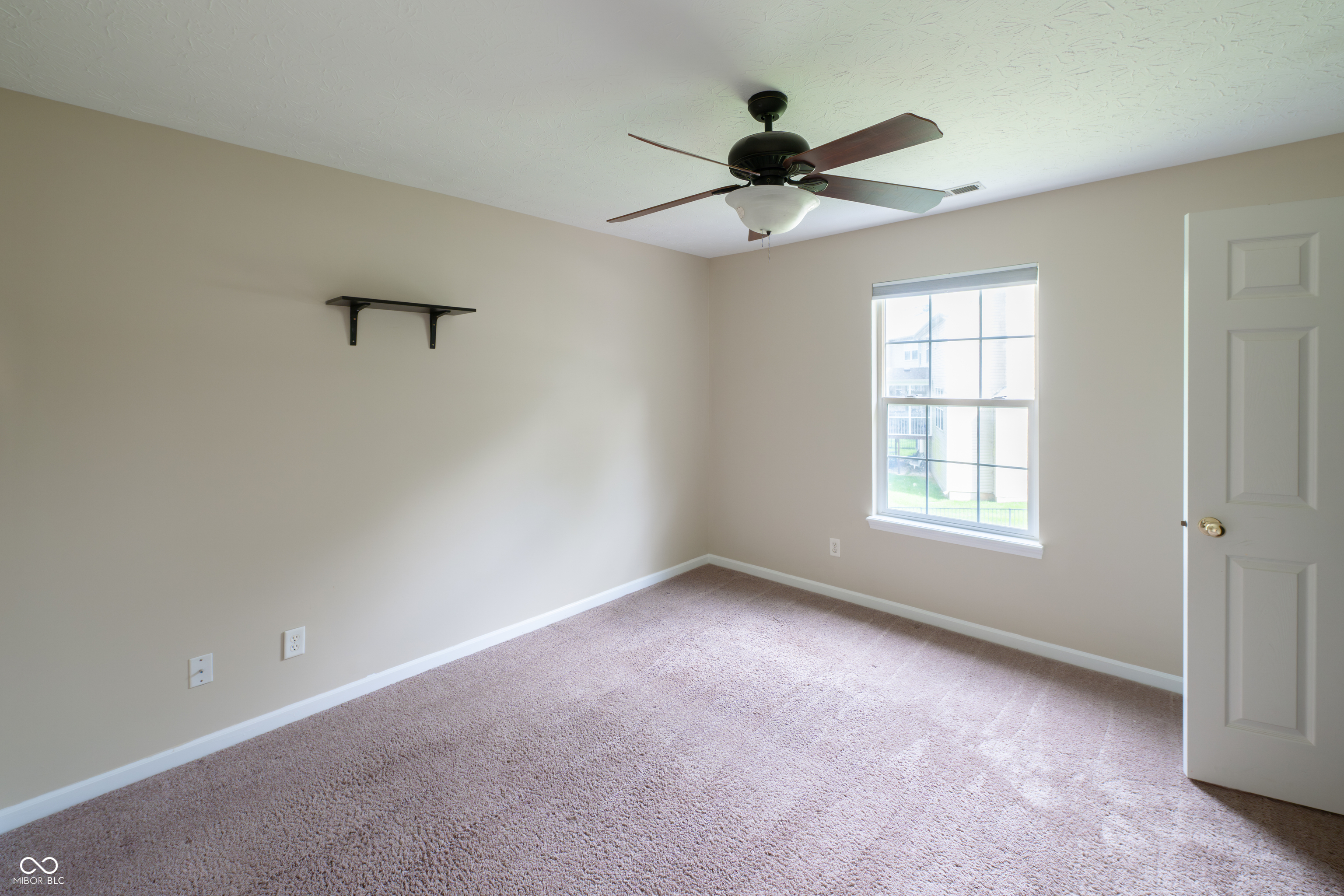 Carmel, Indiana, 46033, United States, 4 Bedrooms Bedrooms, ,4 BathroomsBathrooms,Residential,For Sale,1975371