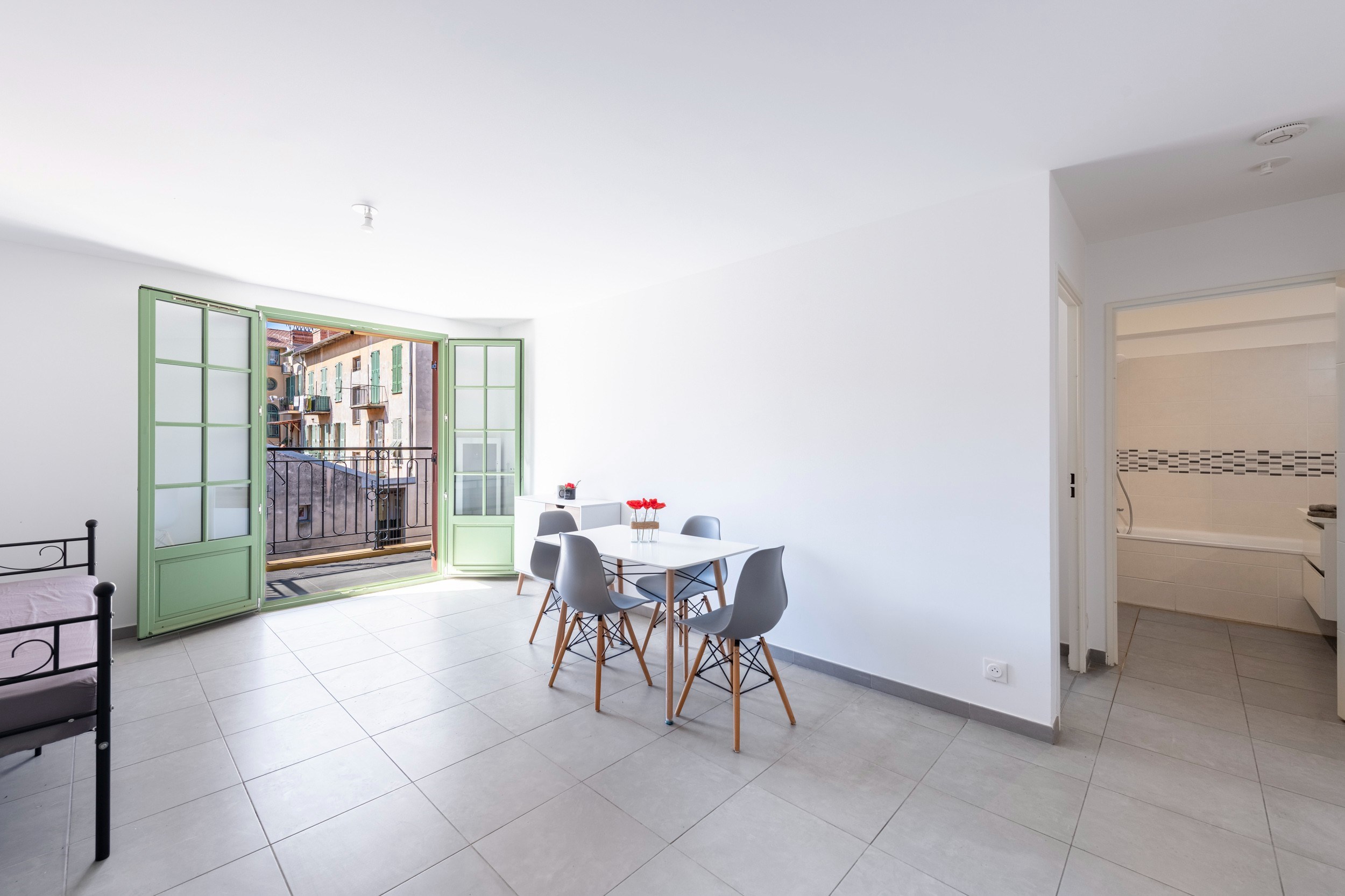  Nice Port, 43 sqm one bedroom apartment with balcony on the penultimate floor - 物件實景