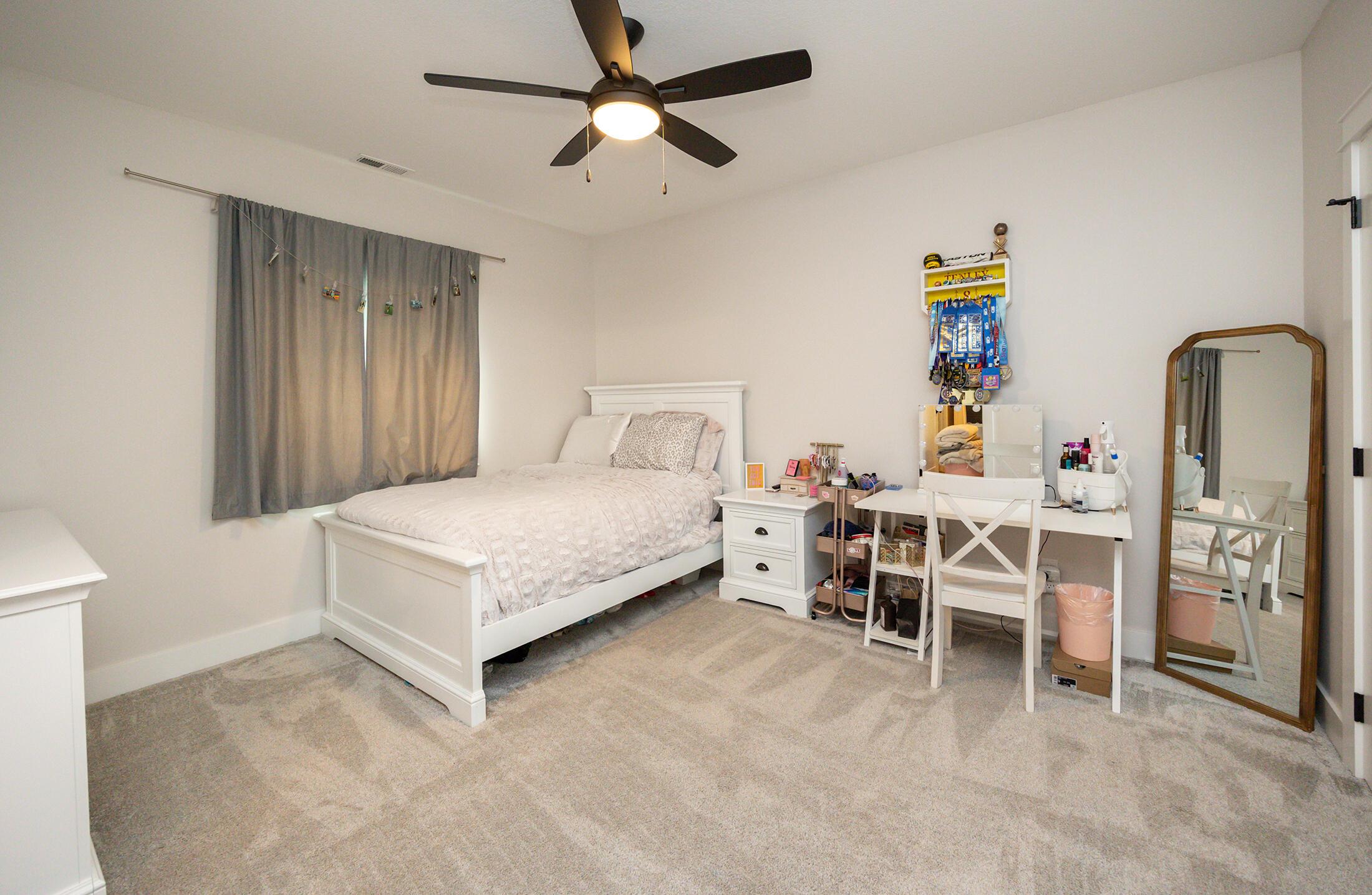 Madrid, Iowa, 50156, United States, 6 Bedrooms Bedrooms, ,5 BathroomsBathrooms,Residential,For Sale,2005083