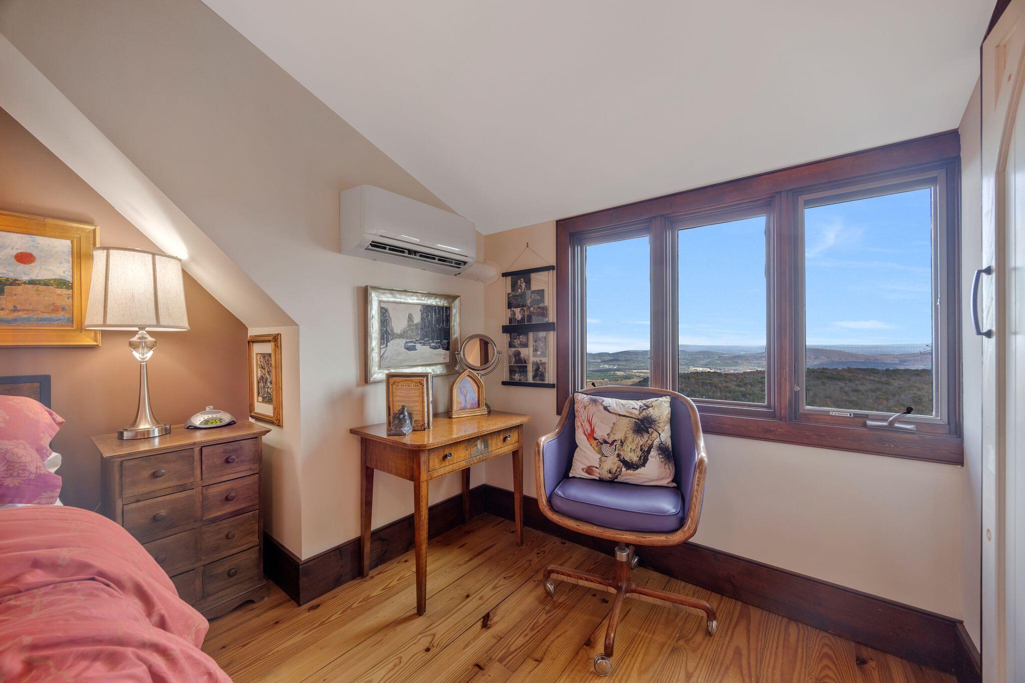 Rising Fawn, Georgia, 30738, United States, 2 Bedrooms Bedrooms, ,2 BathroomsBathrooms,Residential,For Sale,1995389