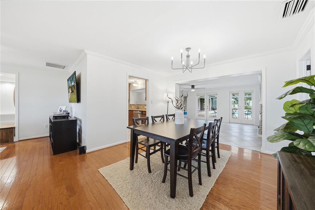 St Petersburg, Florida, 33703, United States, 4 Bedrooms Bedrooms, ,4 BathroomsBathrooms,Residential,For Sale,2002188