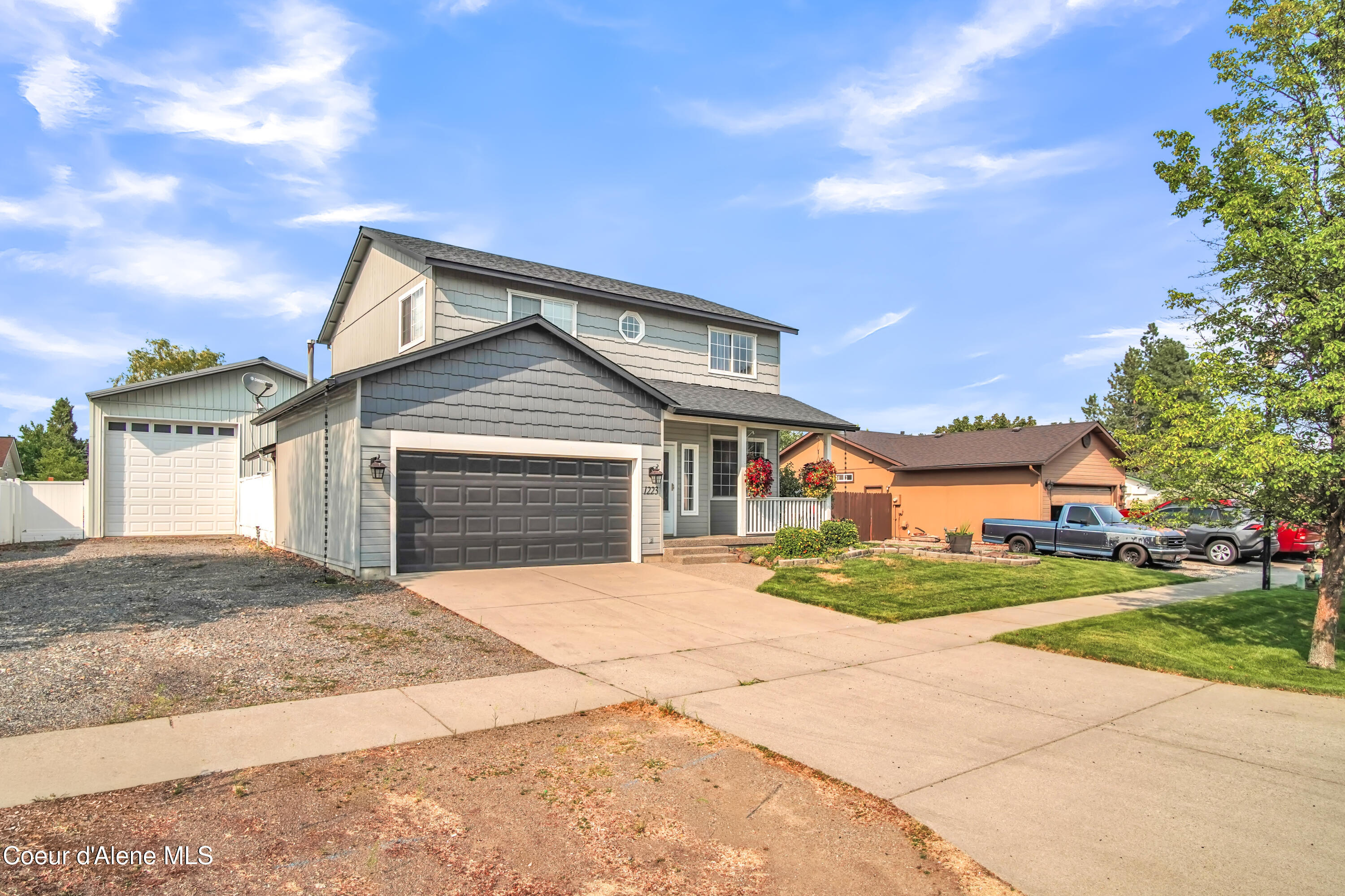 Hayden, Idaho, 83835, United States, 3 Bedrooms Bedrooms, ,3 BathroomsBathrooms,Residential,For Sale,1937119