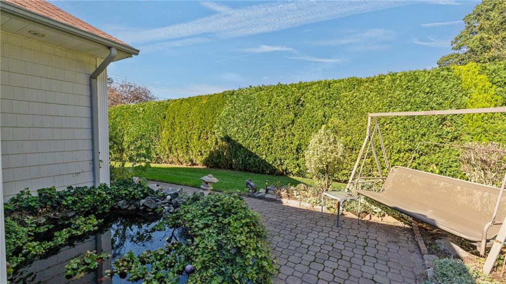 Barrington, Rhode Island, 02806, United States, 3 Bedrooms Bedrooms, ,3 BathroomsBathrooms,Residential,For Sale,2012853